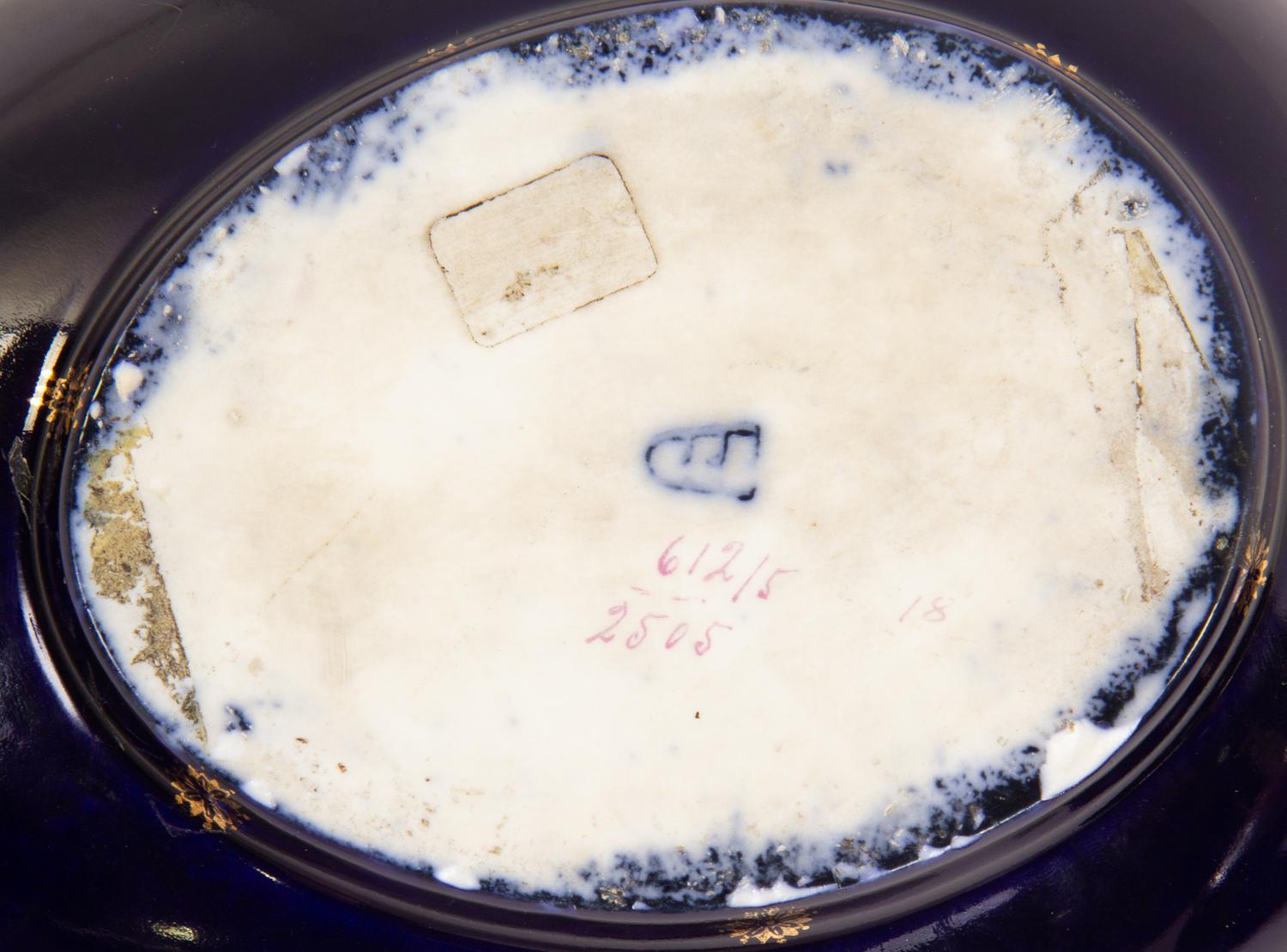 A Royal Vienna Egg Form Box