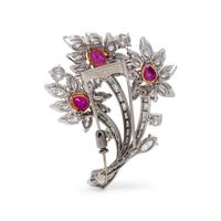 AN IMPORTANT VAN CLEEF & ARPELS BURMESE RUBY AND DIAMOND BROOCH