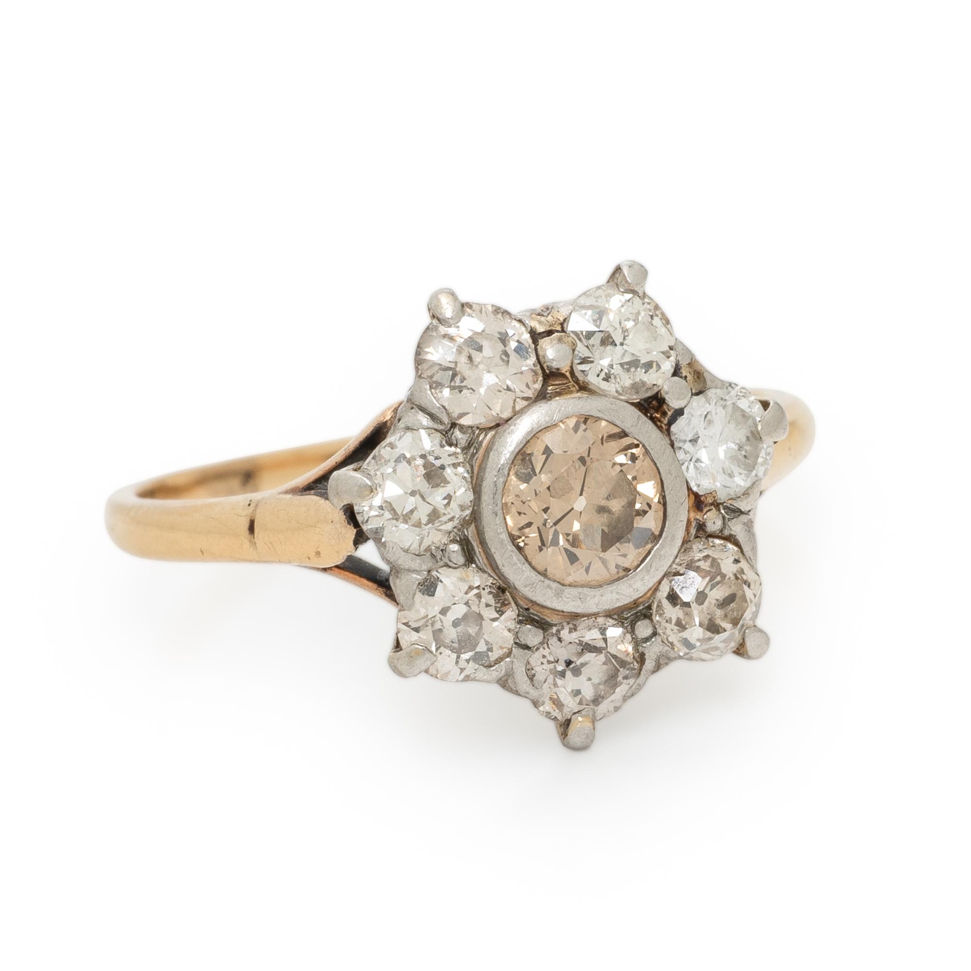 COLORED DIAMOND AND DIAMOND RING