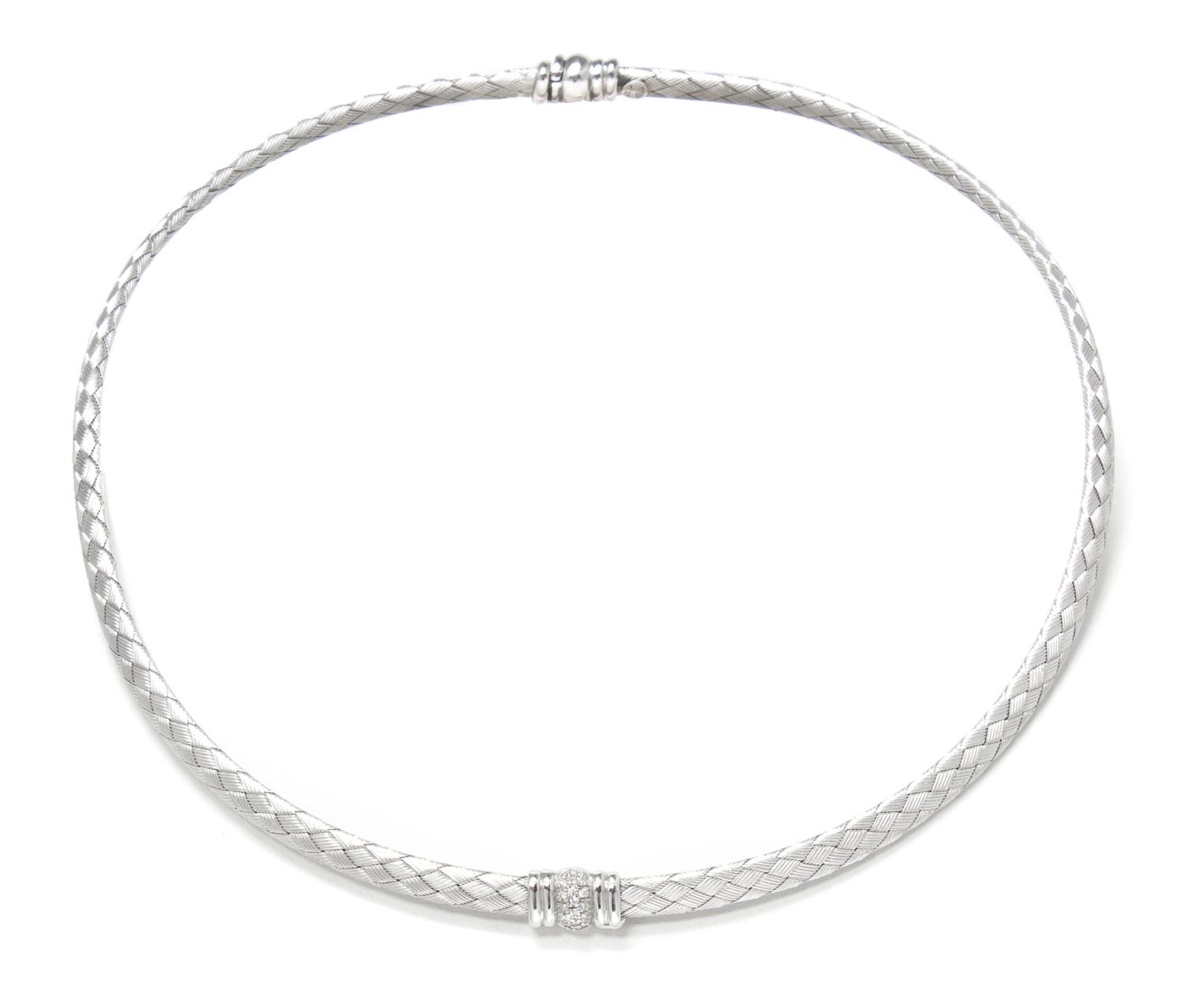 An 18 Karat White Gold and Diamond Collar Necklace, Italy, 19.40 dwts.
