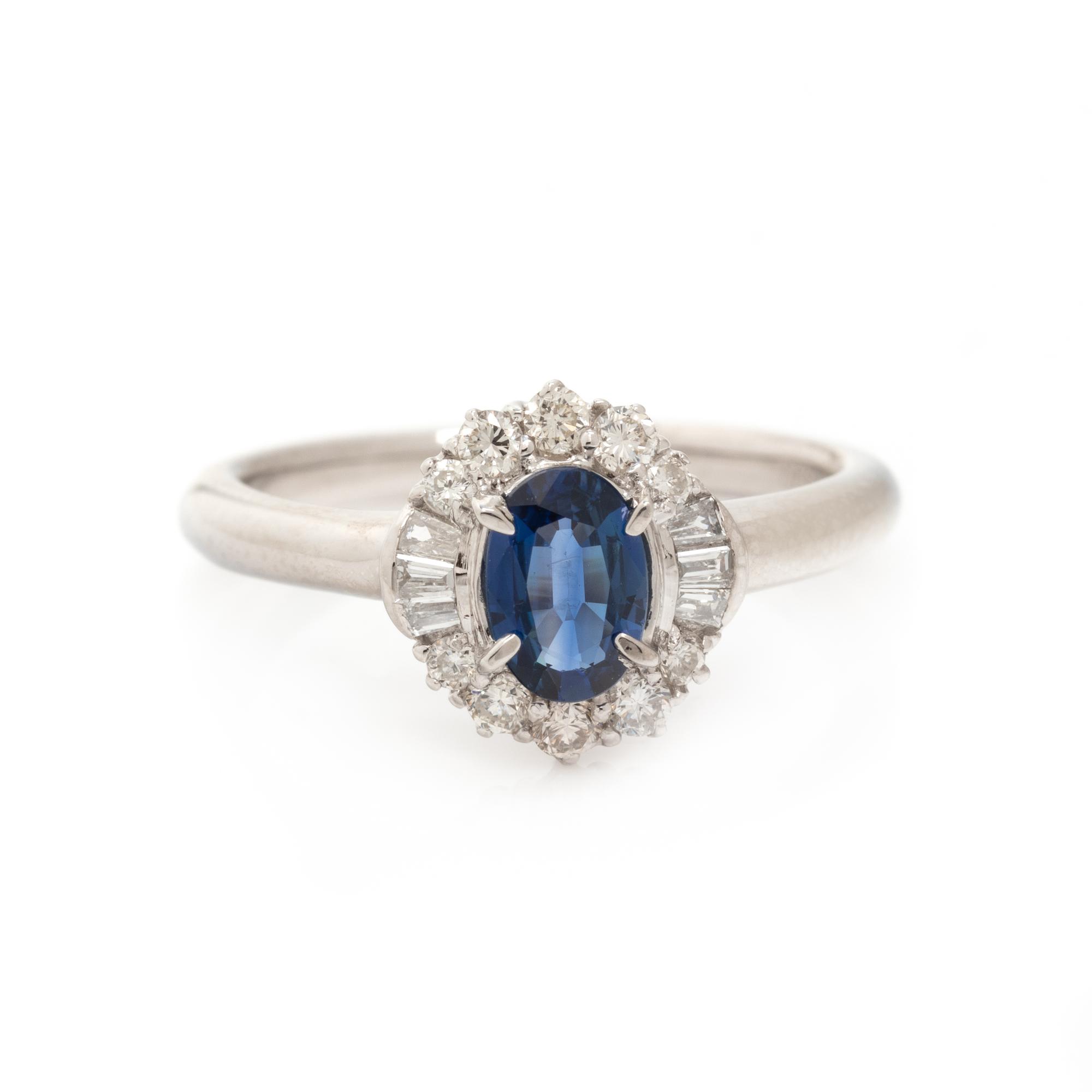 SAPPHIRE AND DIAMOND RING