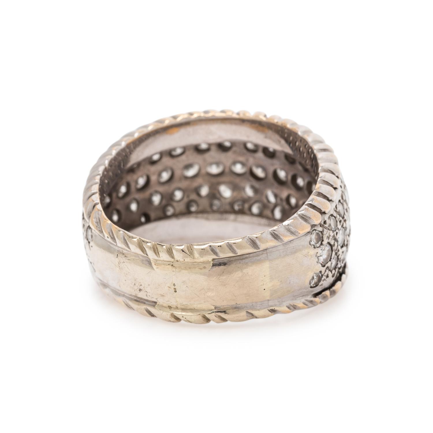 DIAMOND RING