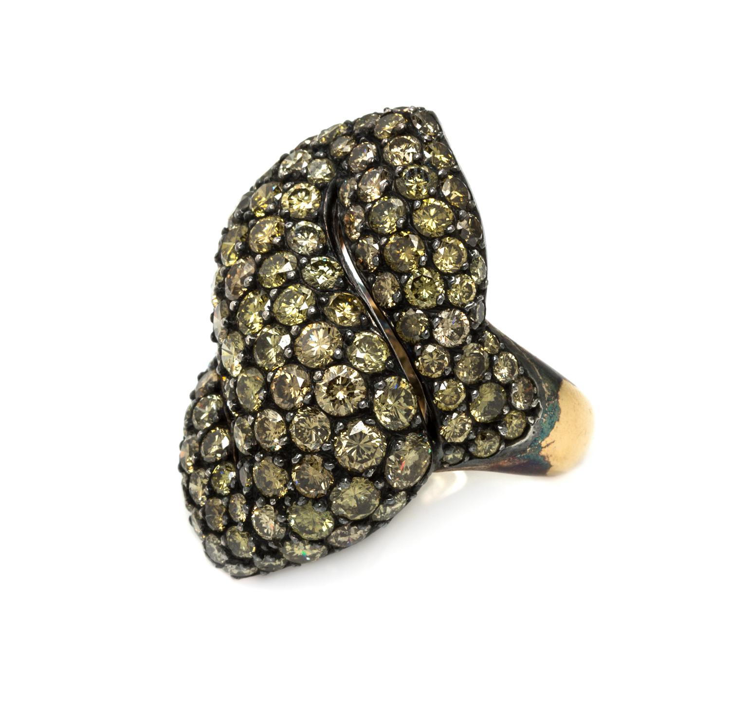 An 18 Karat Yellow Gold, Silver and Colored Diamond Ring, Gioia, 8.60 dwts.