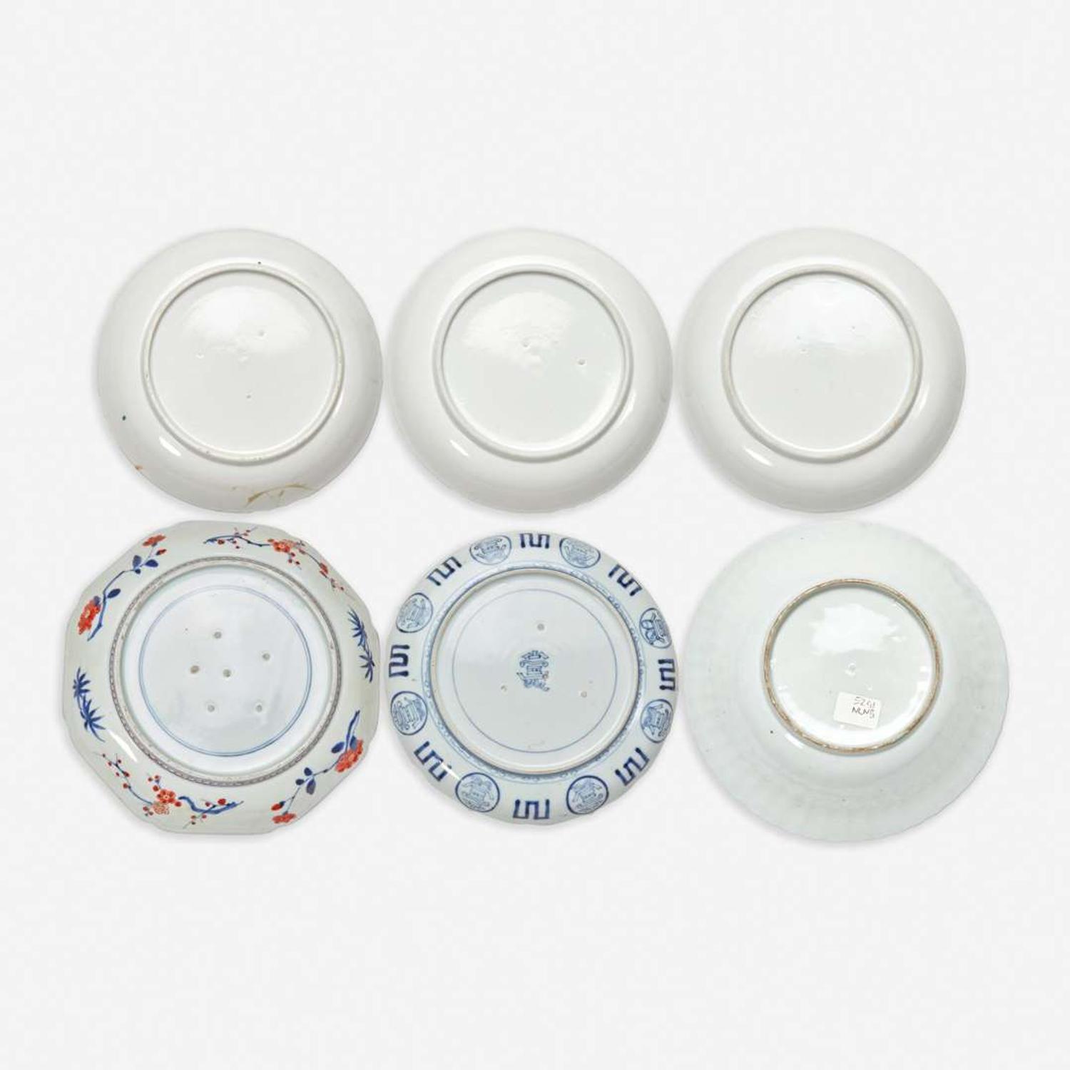 A group of eleven assorted Japanese porcelain dishes 日本伊万里烧瓷盘十一件 18th-19th century ???????