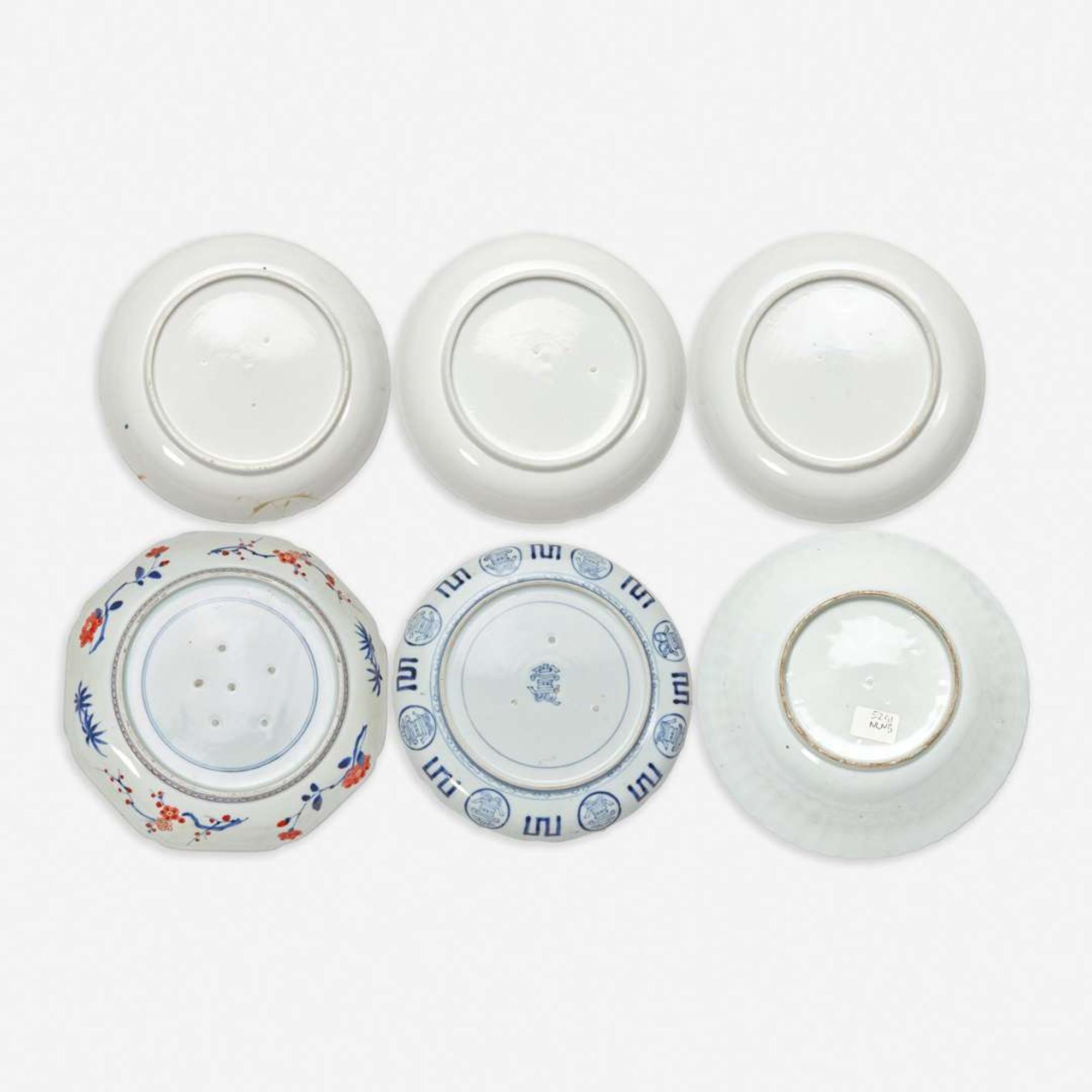 A group of eleven assorted Japanese porcelain dishes 日本伊万里烧瓷盘十一件 18th-19th century ???????