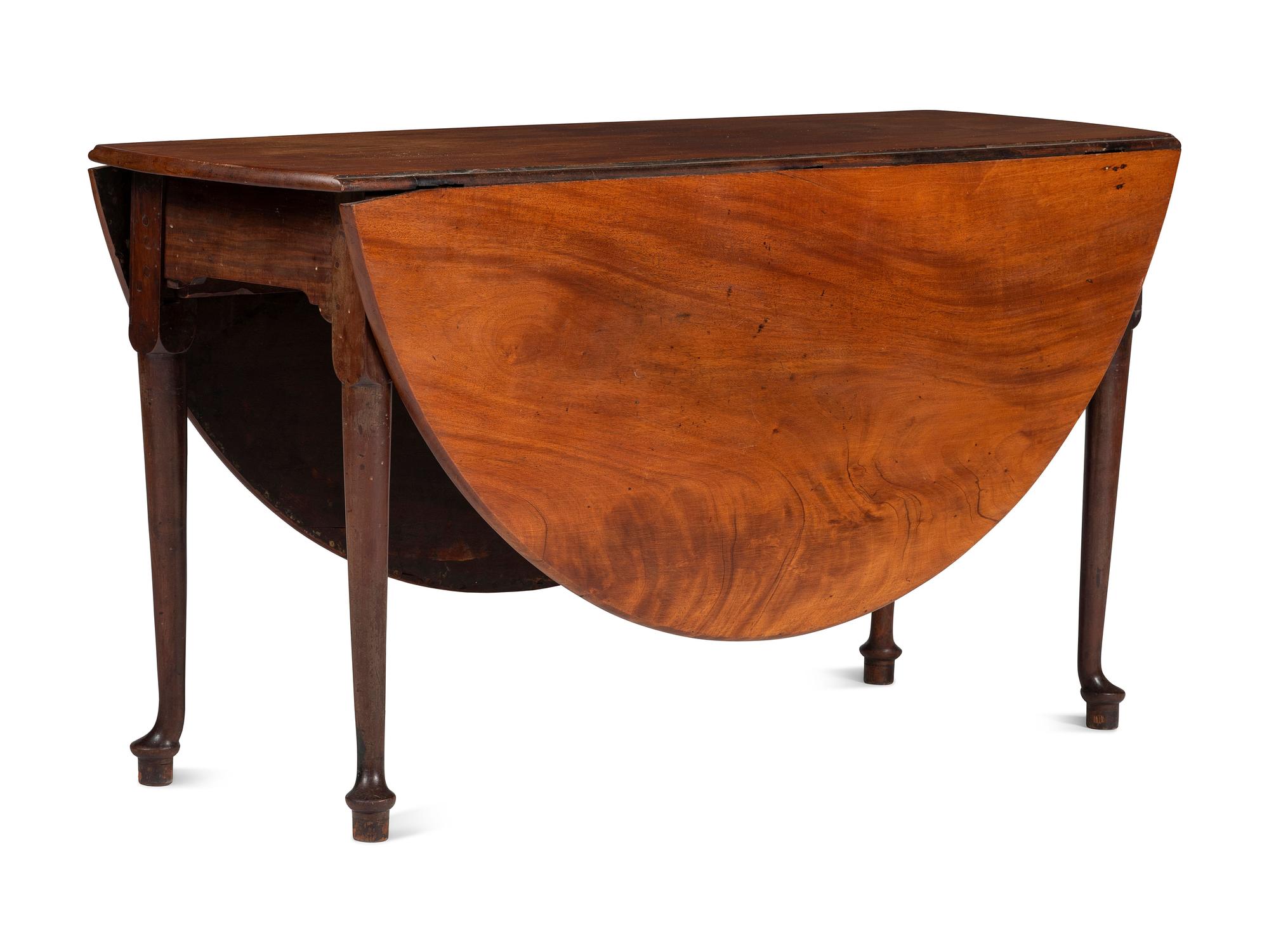 A Queen Anne Santo Domingo Mahogany Drop Leaf Dining Table