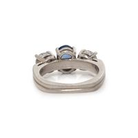 SAPPHIRE AND DIAMOND RING
