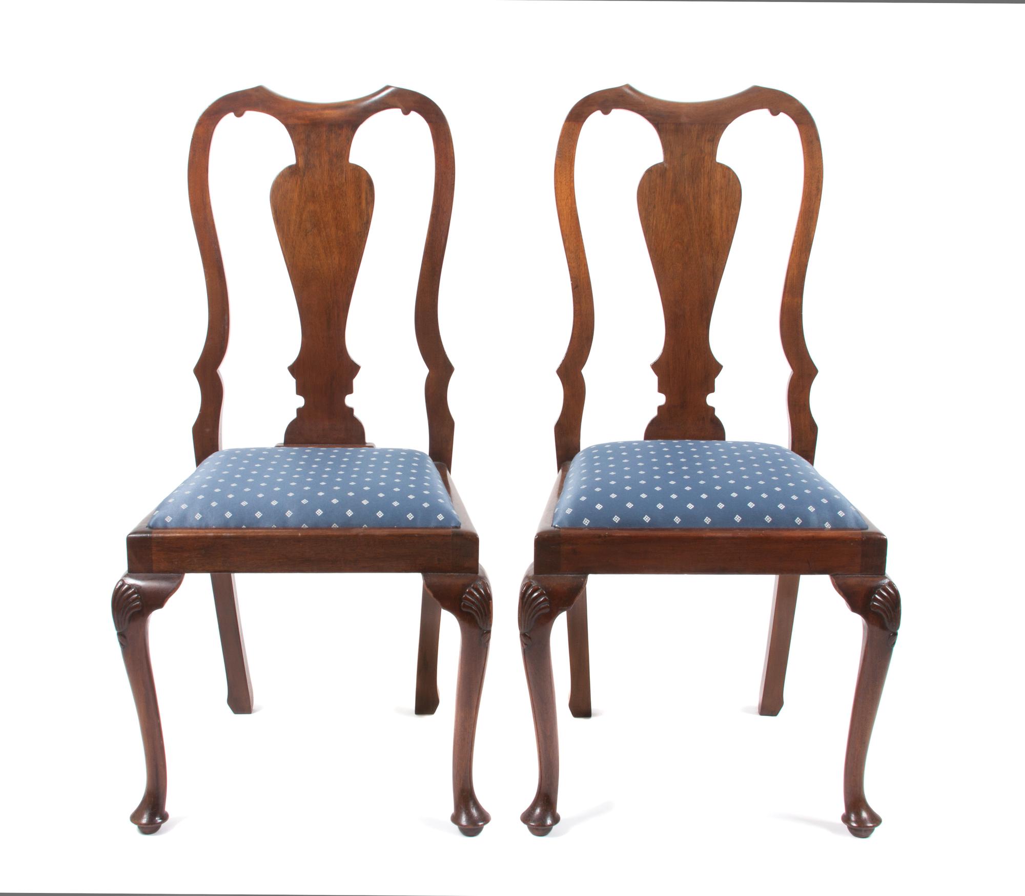 A Set of Four Queen Anne Style Mahogany Side Chairs Height 40 inches. — 20TH CENTURY