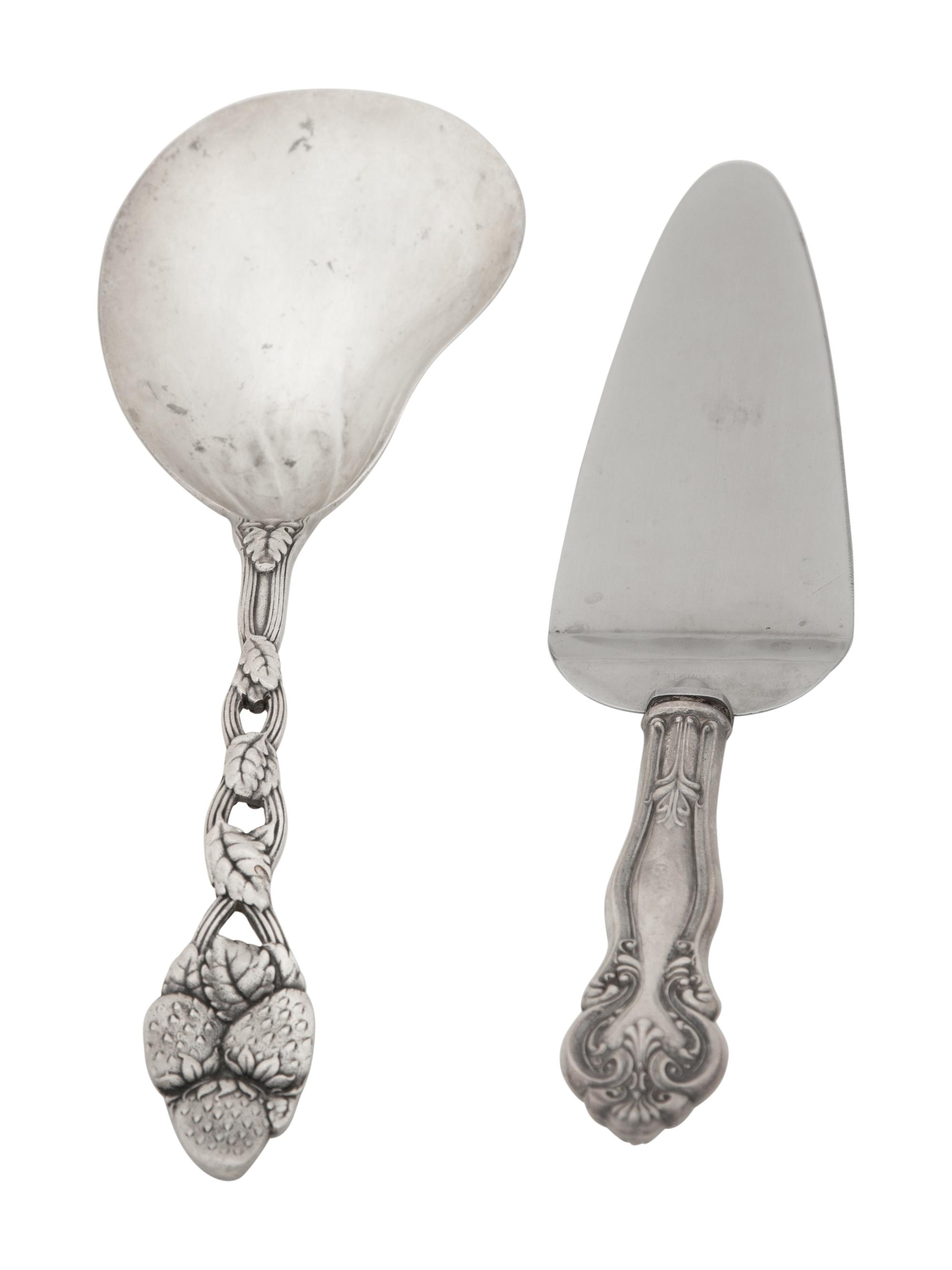 An American Silver Flatware Service