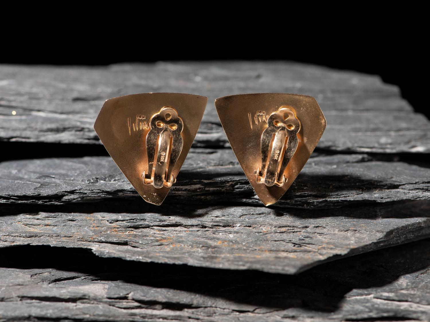 14K Gold and Cobblestone Inlay Shield Clip Earrings