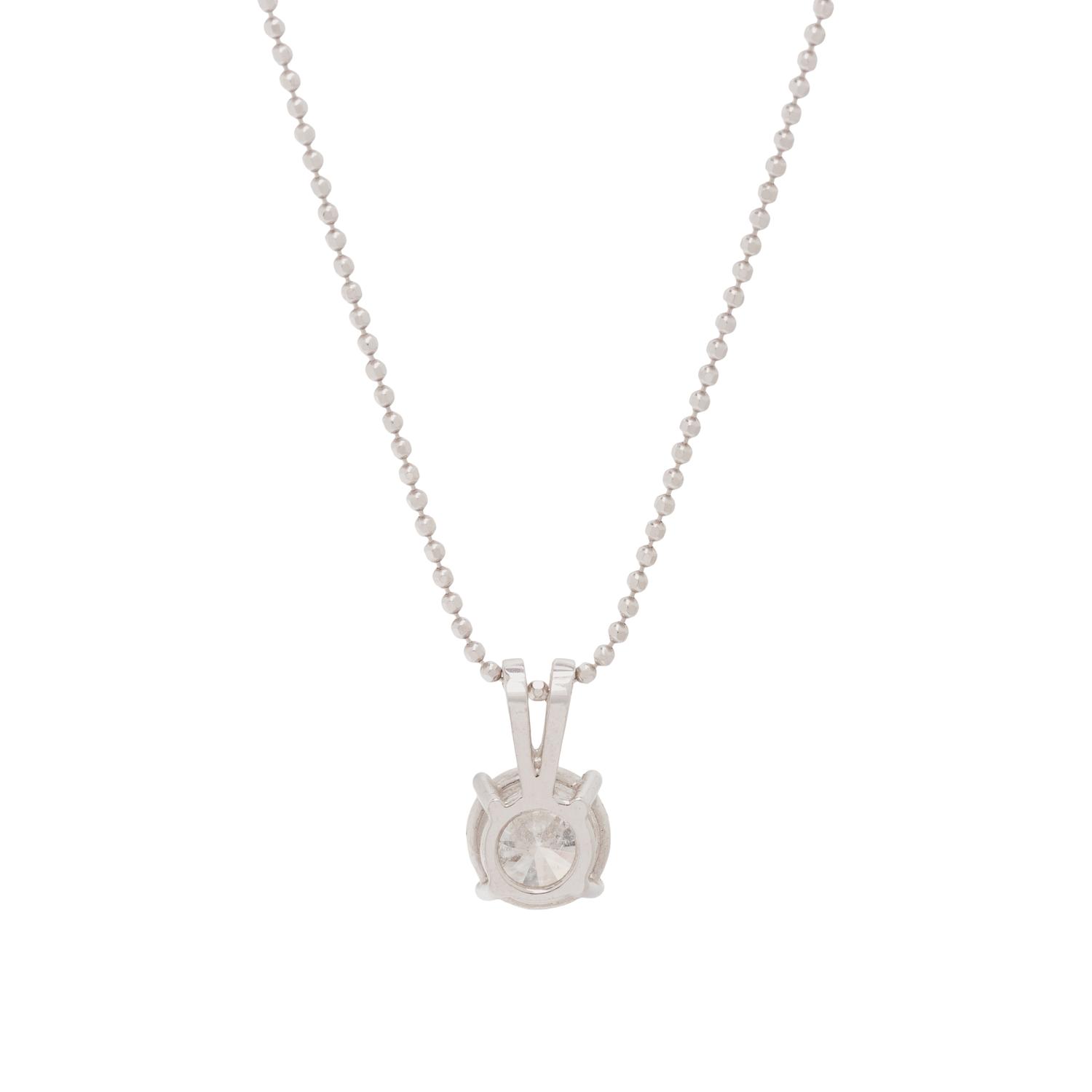 DIAMOND PENDANT NECKLACE