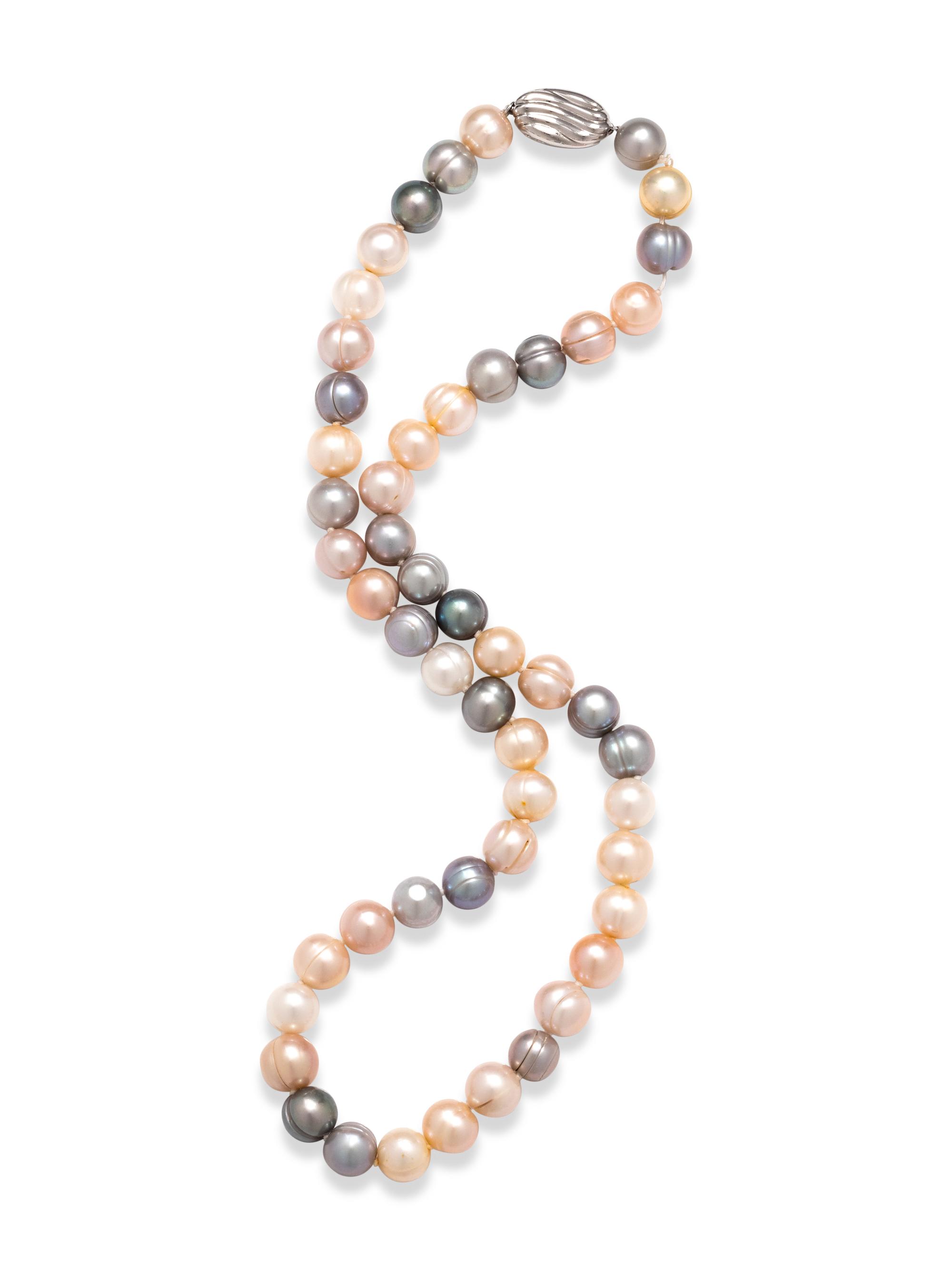 CULTURED PEARL NECKLACE
