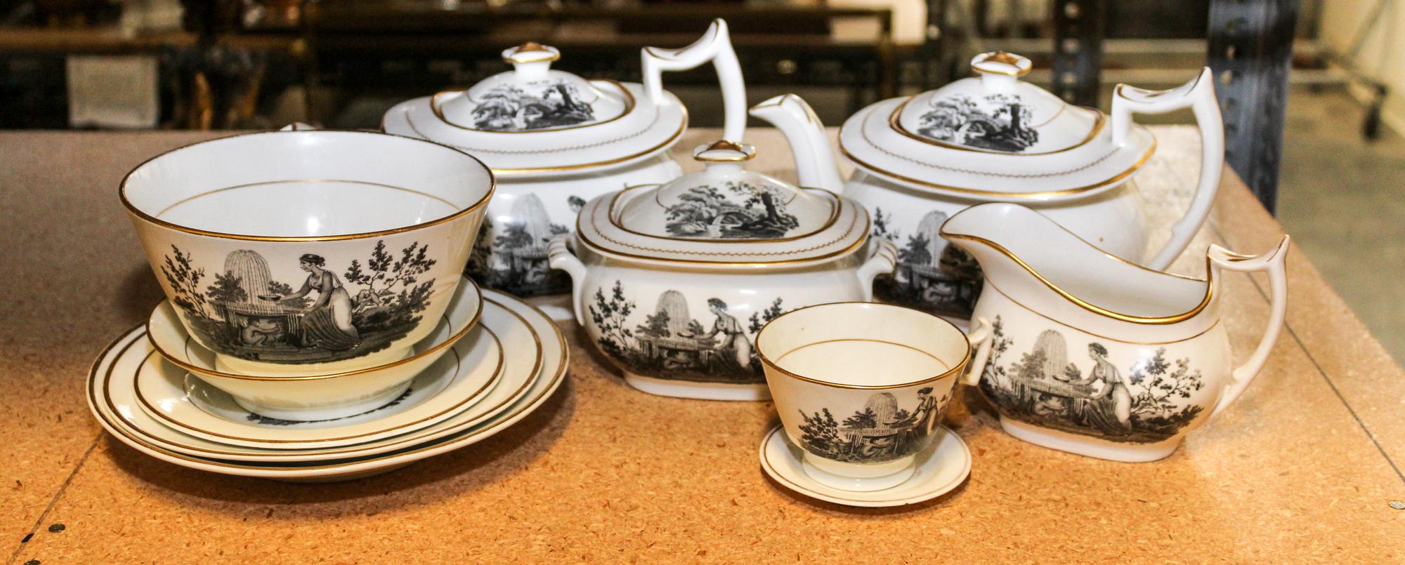 An English Porcelain Tea Service Width of teapot 9 3/4 inches. — 19TH CENTURY