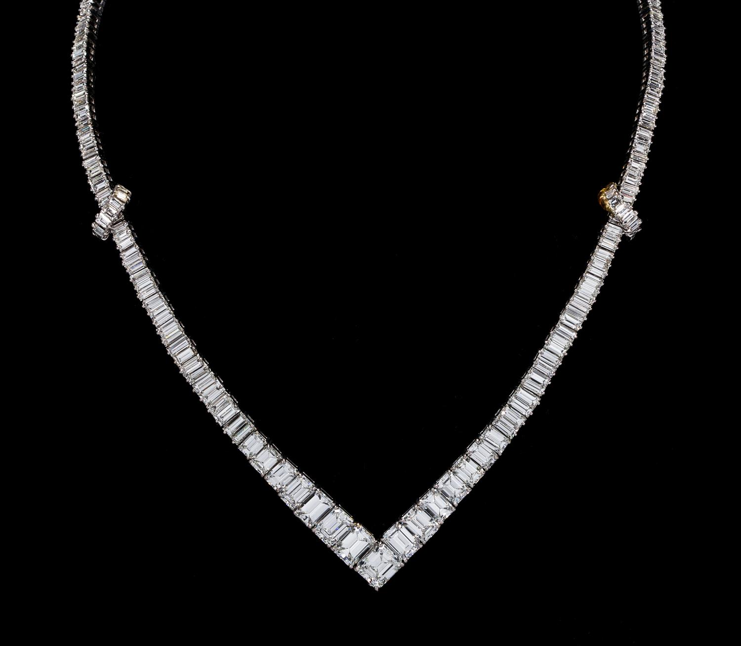 A Fine Platinum and Diamond Necklace, Van Cleef & Arpels, with a Detachable Cultured Pearl and Diamond Pendant, 49.70 dwts.