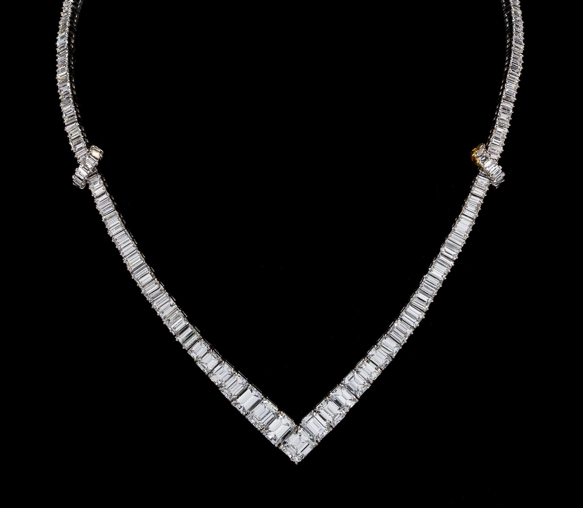 A Fine Platinum and Diamond Necklace, Van Cleef & Arpels, with a Detachable Cultured Pearl and Diamond Pendant, 49.70 dwts.