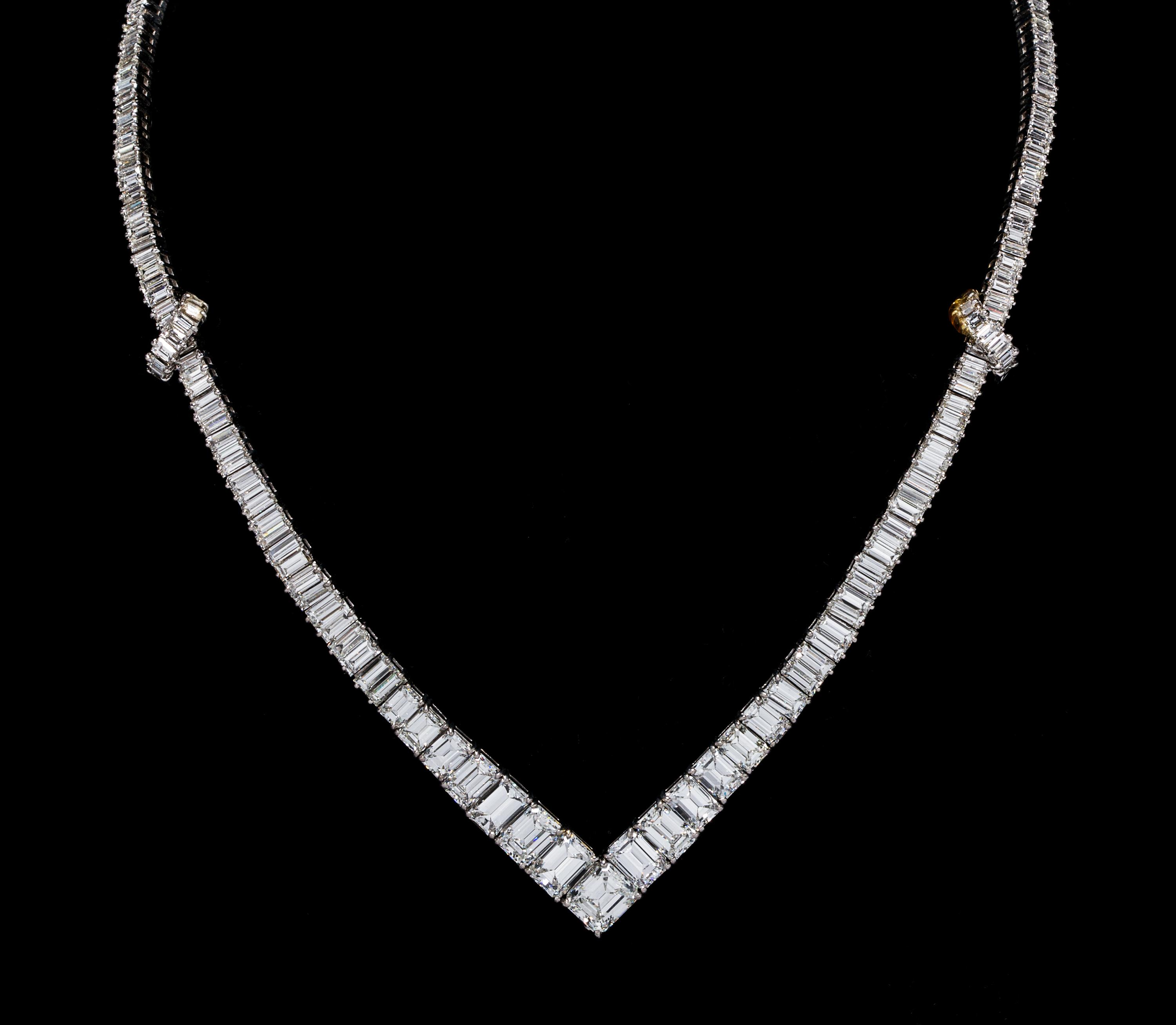 A Fine Platinum and Diamond Necklace, Van Cleef & Arpels, with a Detachable Cultured Pearl and Diamond Pendant, 49.70 dwts.