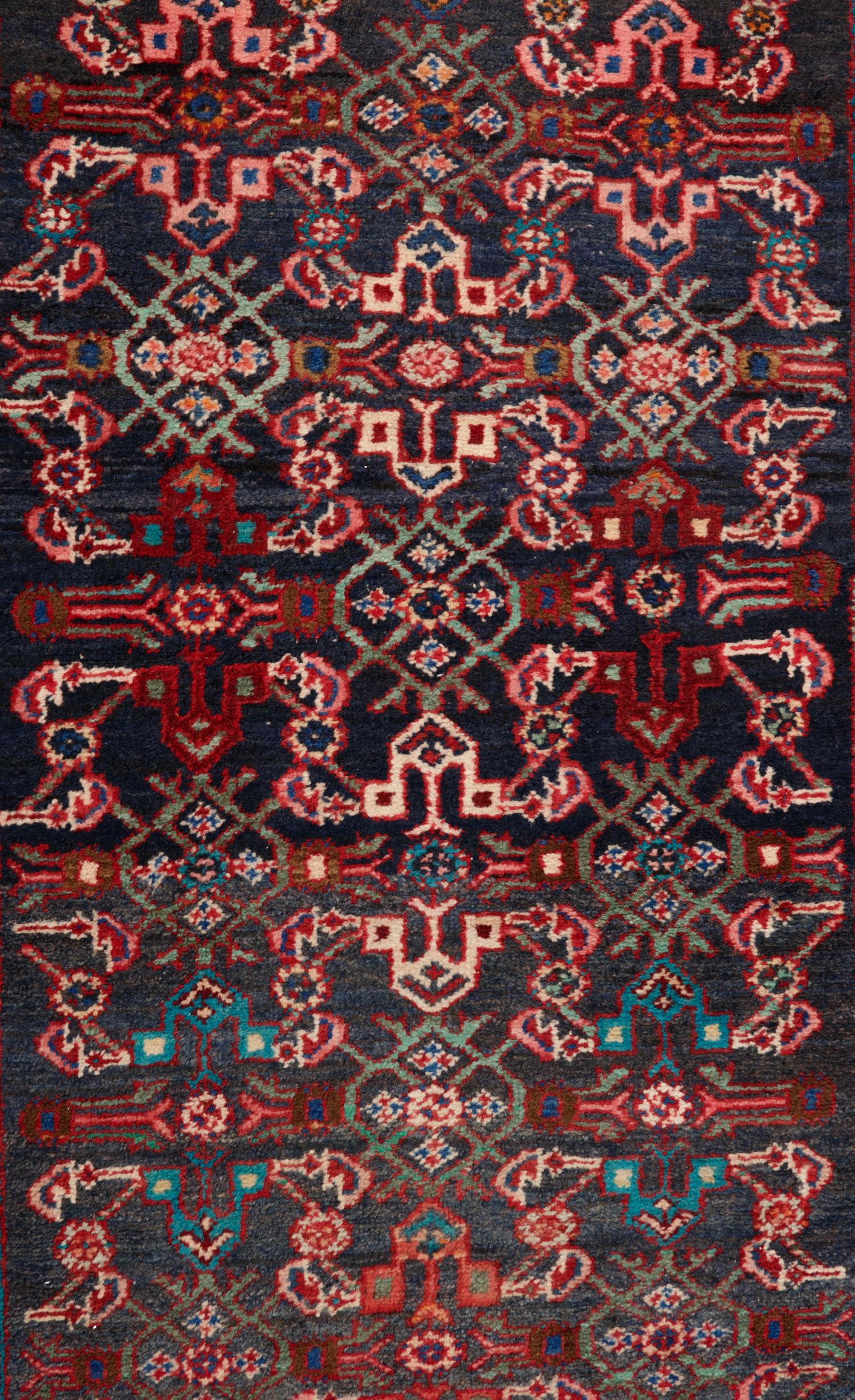 A Mahal Wool Runner