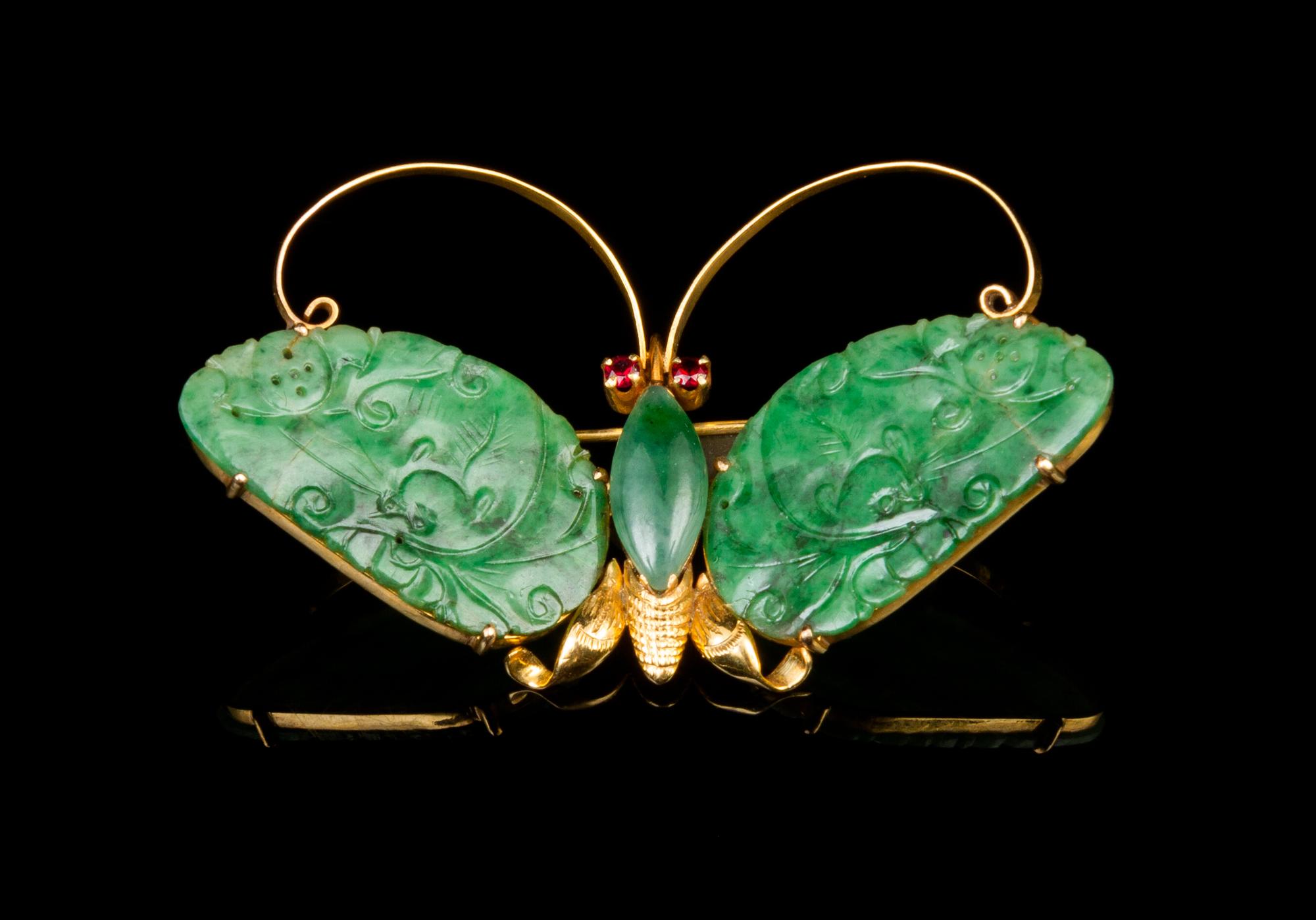 A Jadeite and 14 Karat Gold Butterfly Brooch 19TH/20TH CENTURY Width 2 1/4 inches. — 19TH/20TH CENTURY