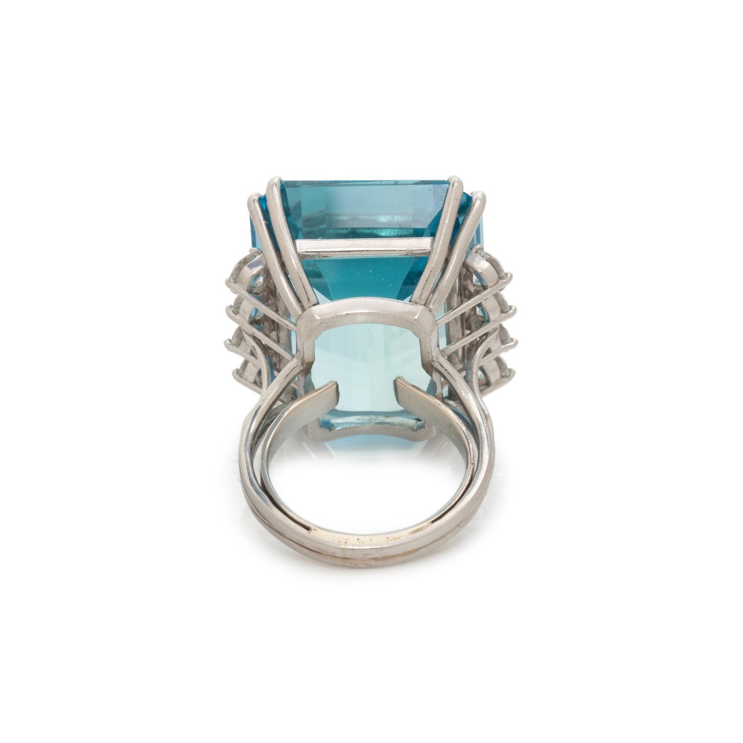 AQUAMARINE AND DIAMOND RING