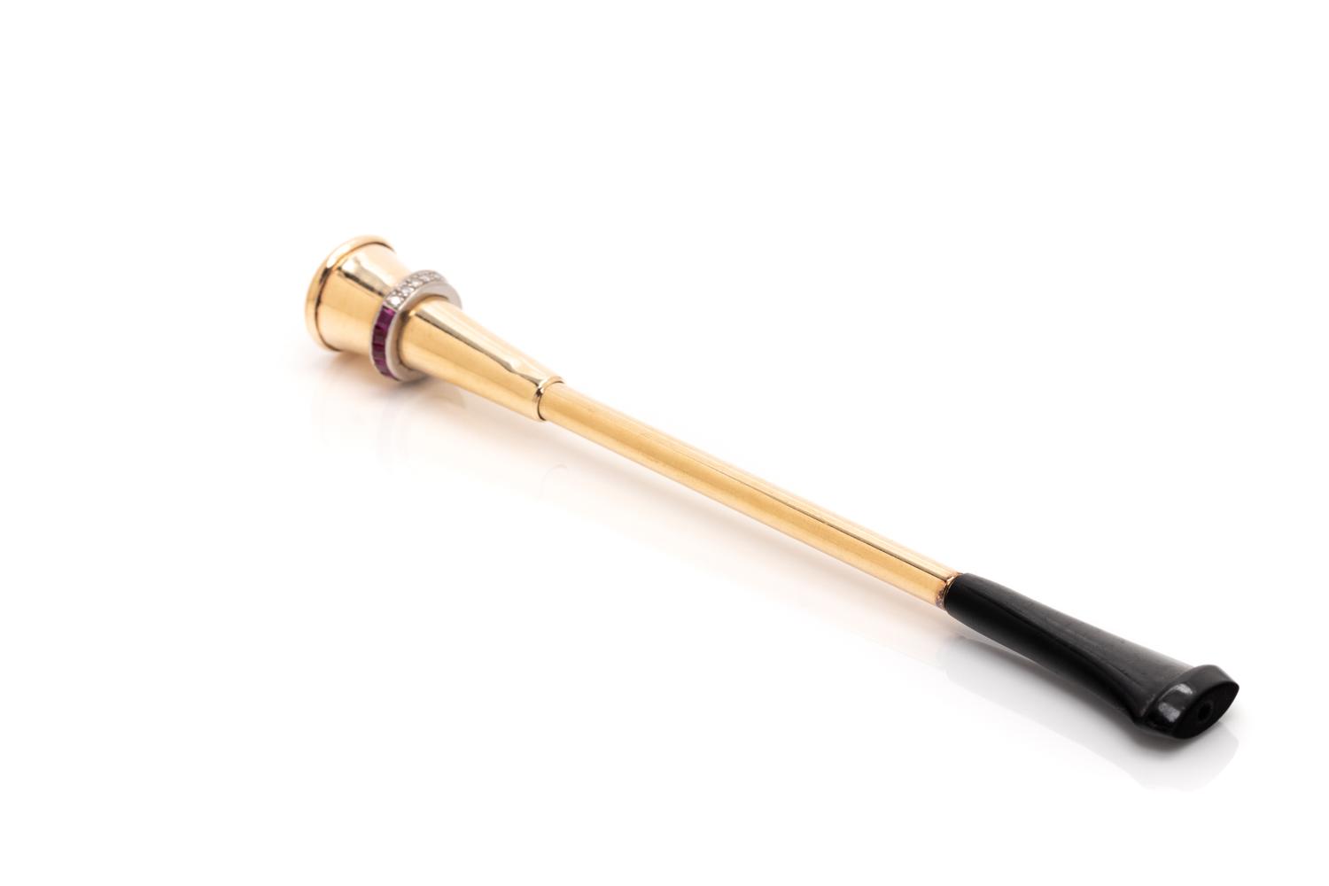 CARTIER, VINTAGE, YELLOW GOLD, PLATINUM, DIAMOND AND RUBY CIGARETTE HOLDER