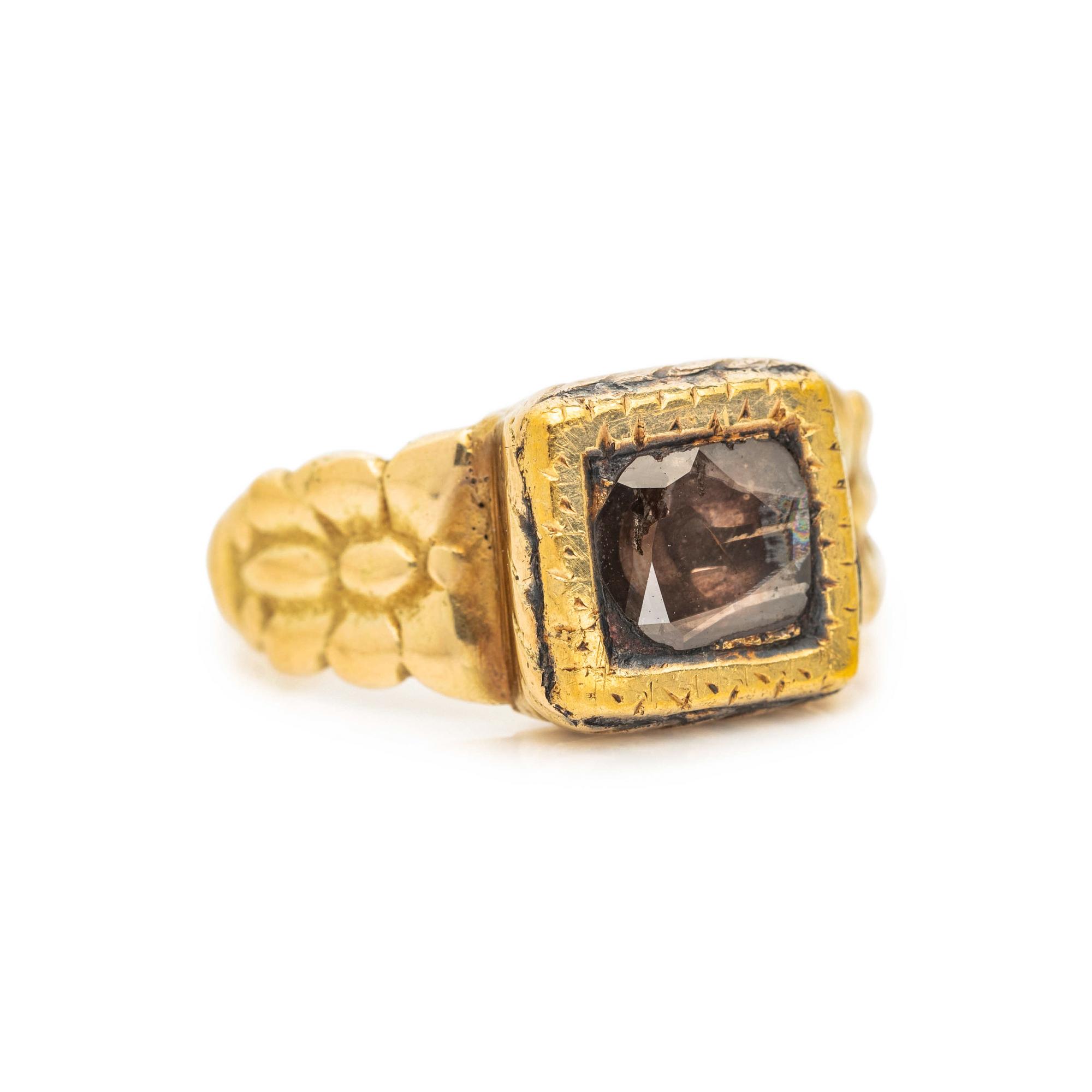 ANTIQUE, YELLOW GOLD AND COLORED DIAMOND RING