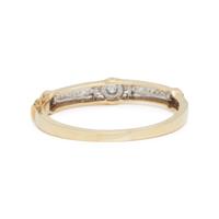 YELLOW GOLD, PLATINUM AND DIAMOND BANGLE BRACELET