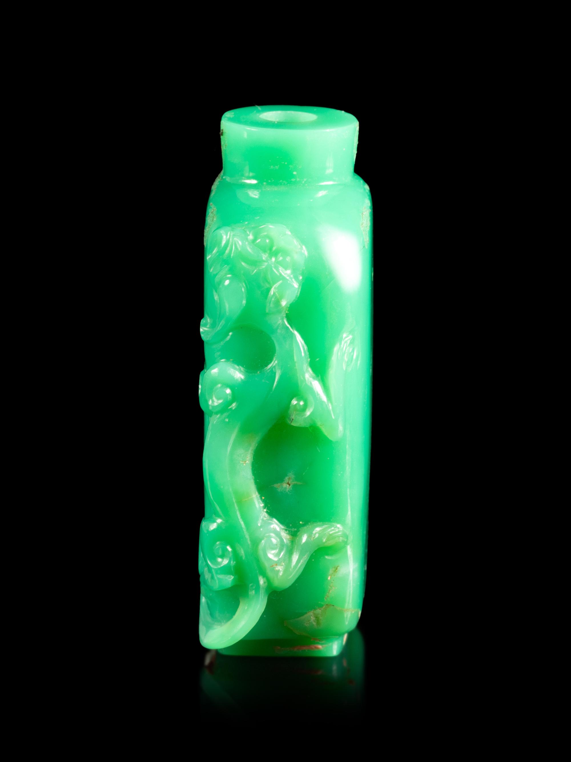 A Chinese Green Glass 'Chilong' Snuff Bottle