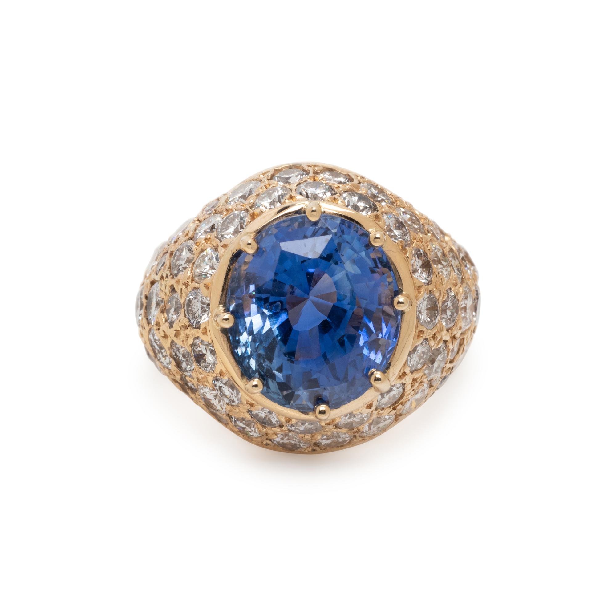 SAPPHIRE AND DIAMOND RING