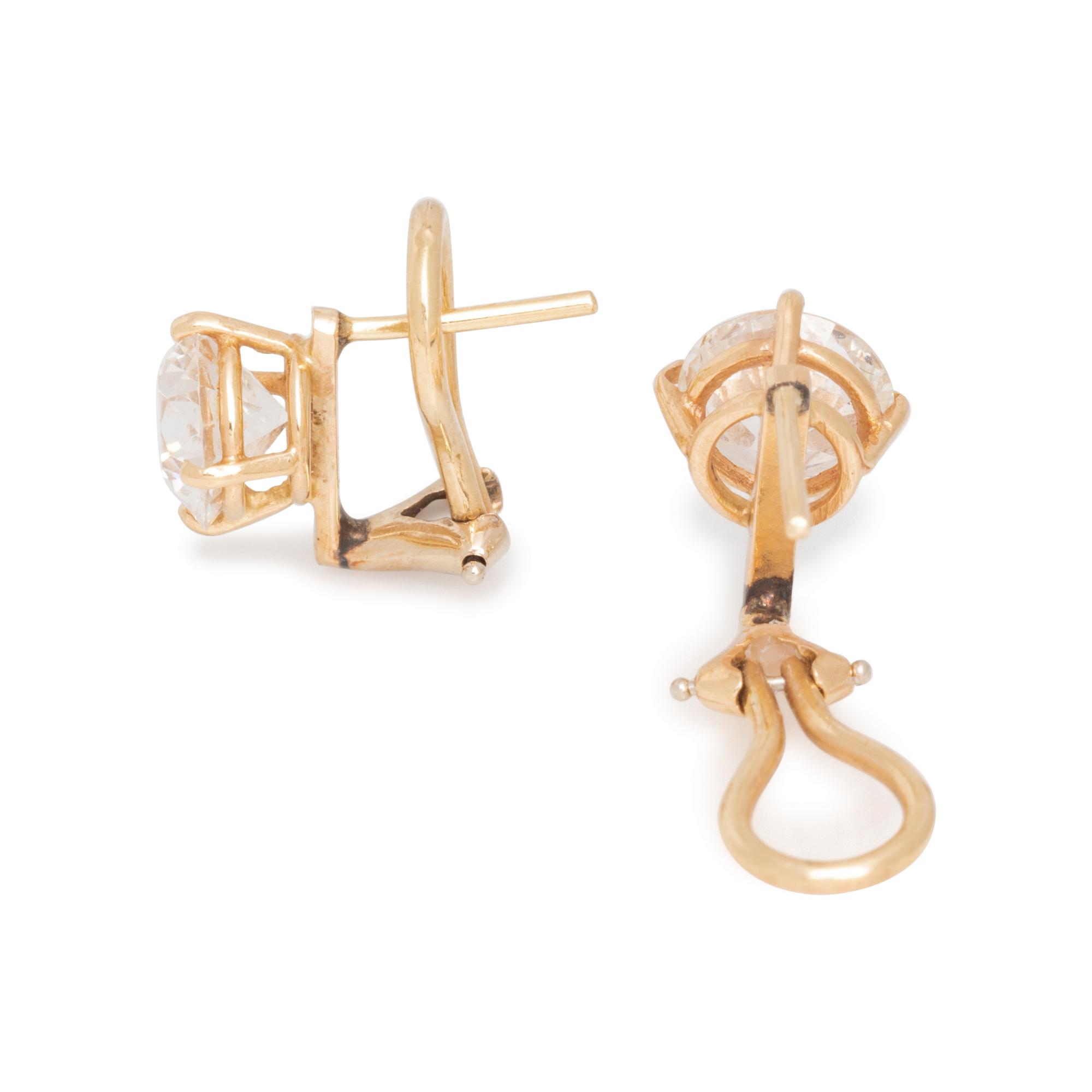 DIAMOND STUD EARCLIPS