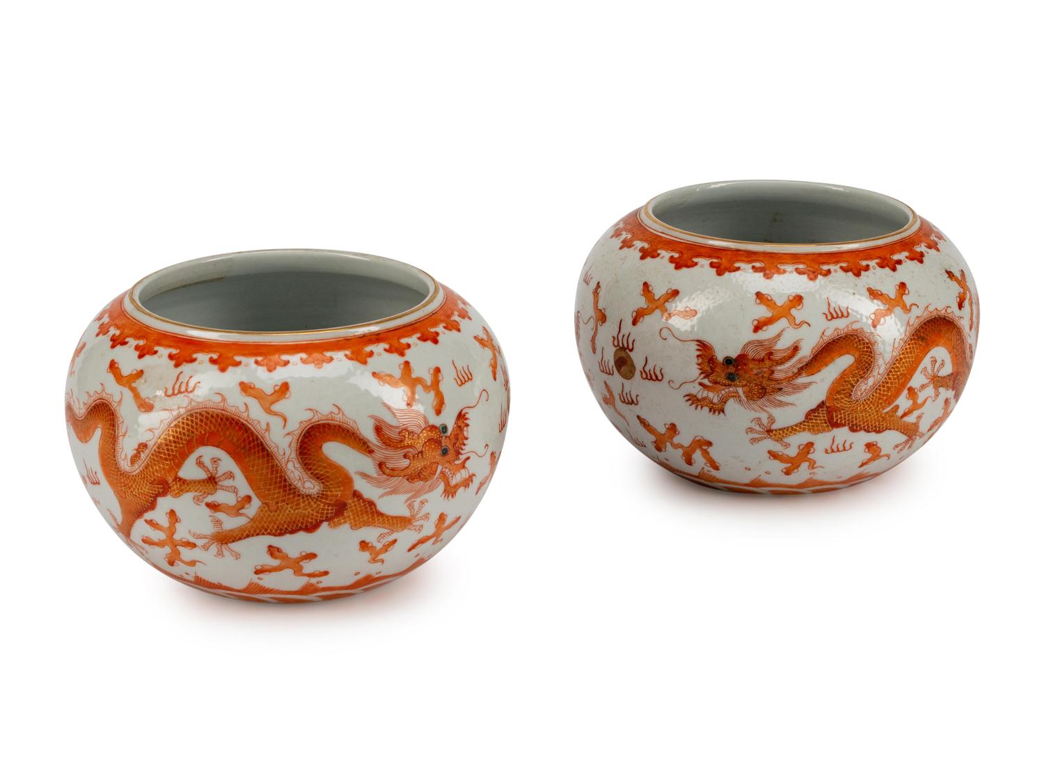 A Pair of Chinese Export Iron-Red Decorated Porcelain Bowls