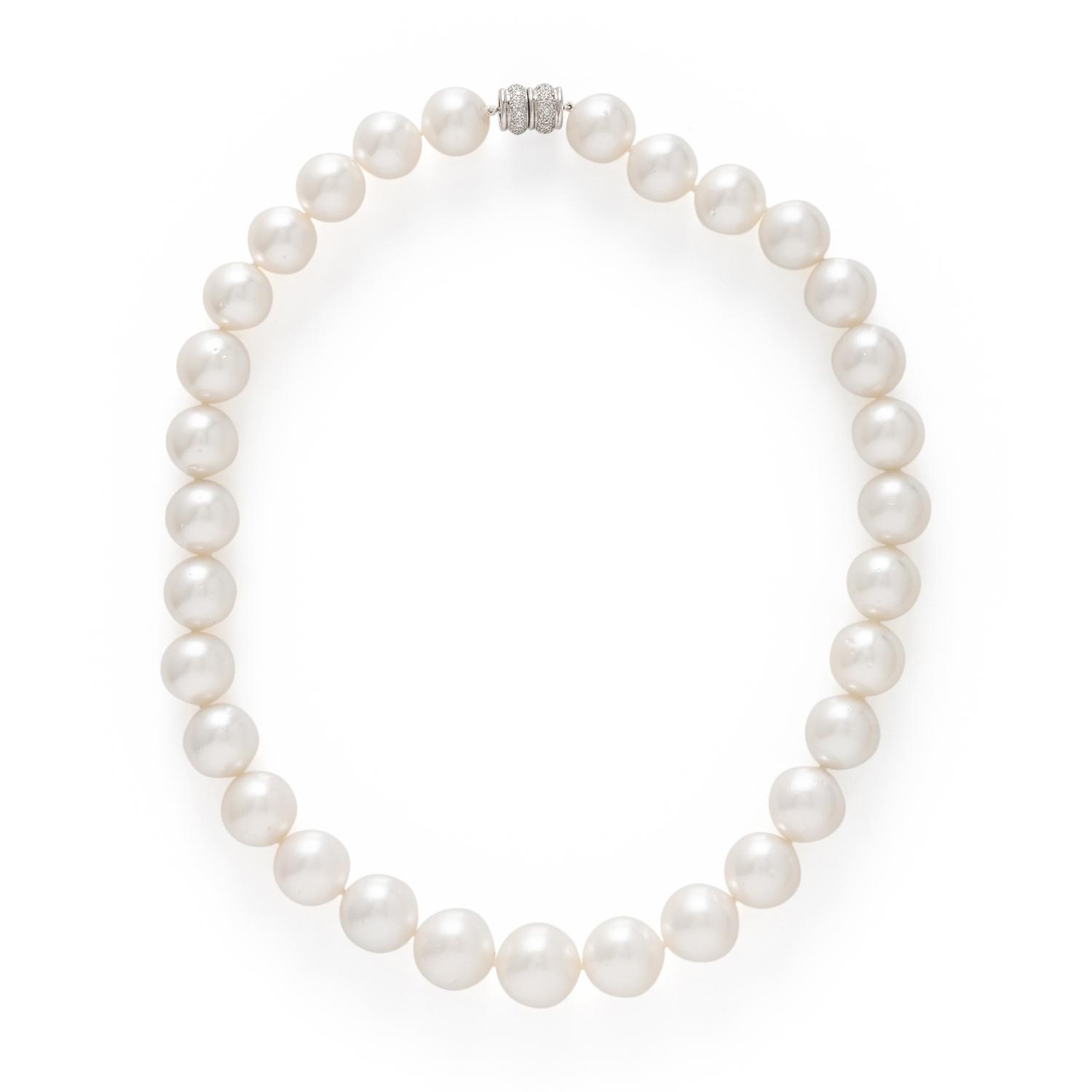 CULTURED PEARL AND DIAMOND NECKLACE