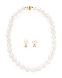 CULTURED PEARL NECKLACE AND CLIP EARRINGS