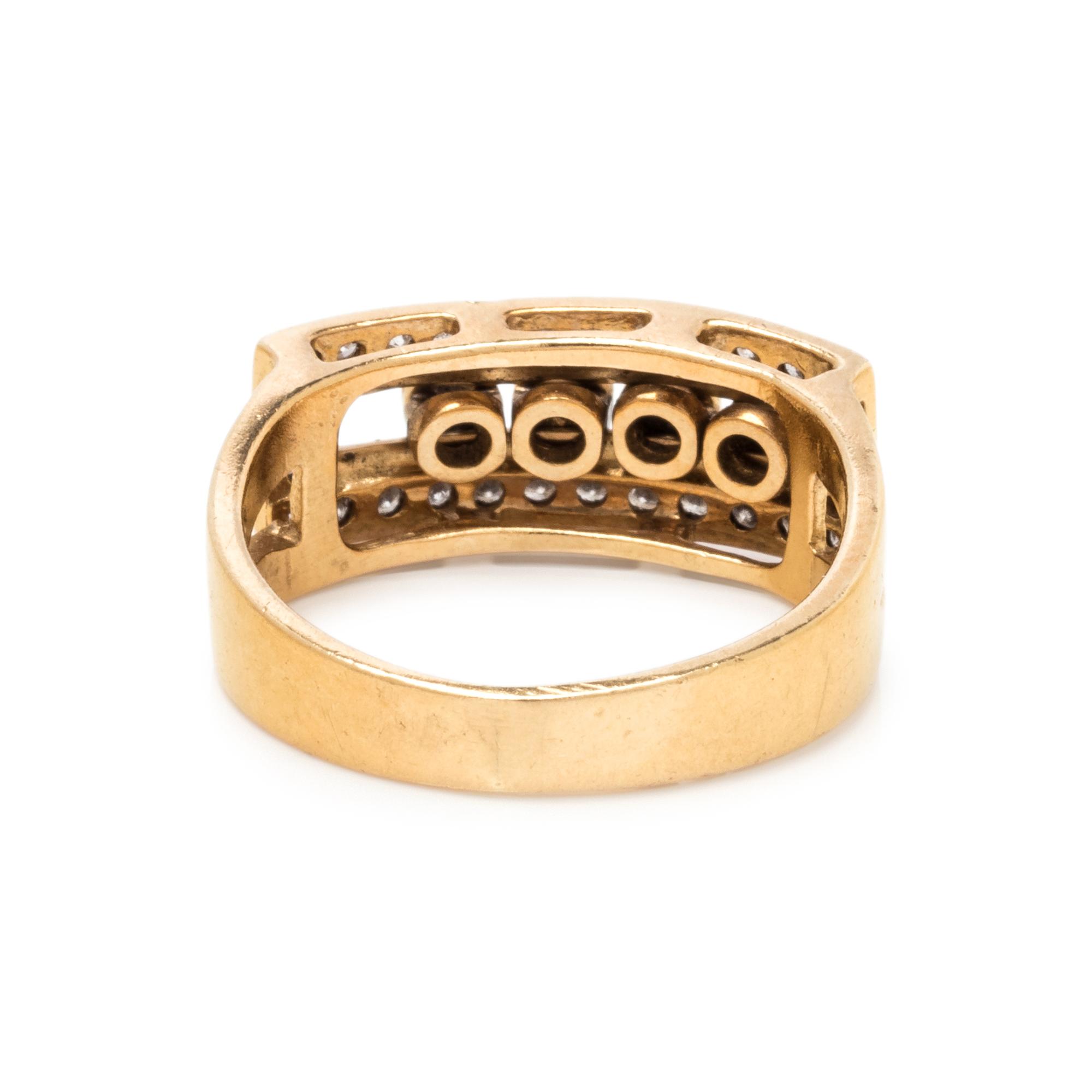 YELLOW GOLD AND SLIDING DIAMOND SET