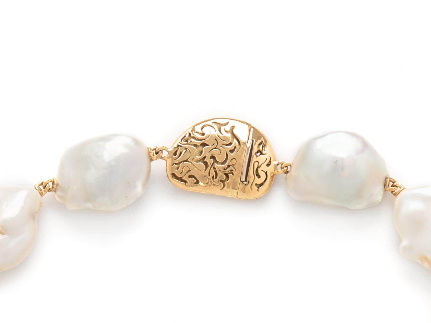 YVEL, YELLOW GOLD AND BAROQUE CULTURED PEARL 'SATIN SEA SOUFFLÉ' NECKLACE