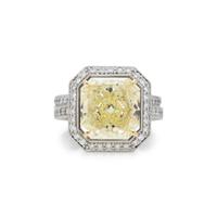 FANCY YELLOW DIAMOND AND DIAMOND RING SET