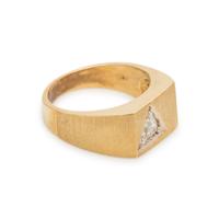 YELLOW GOLD AND DIAMOND RING