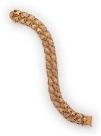 VINTAGE, YELLOW GOLD HEART BRACELET