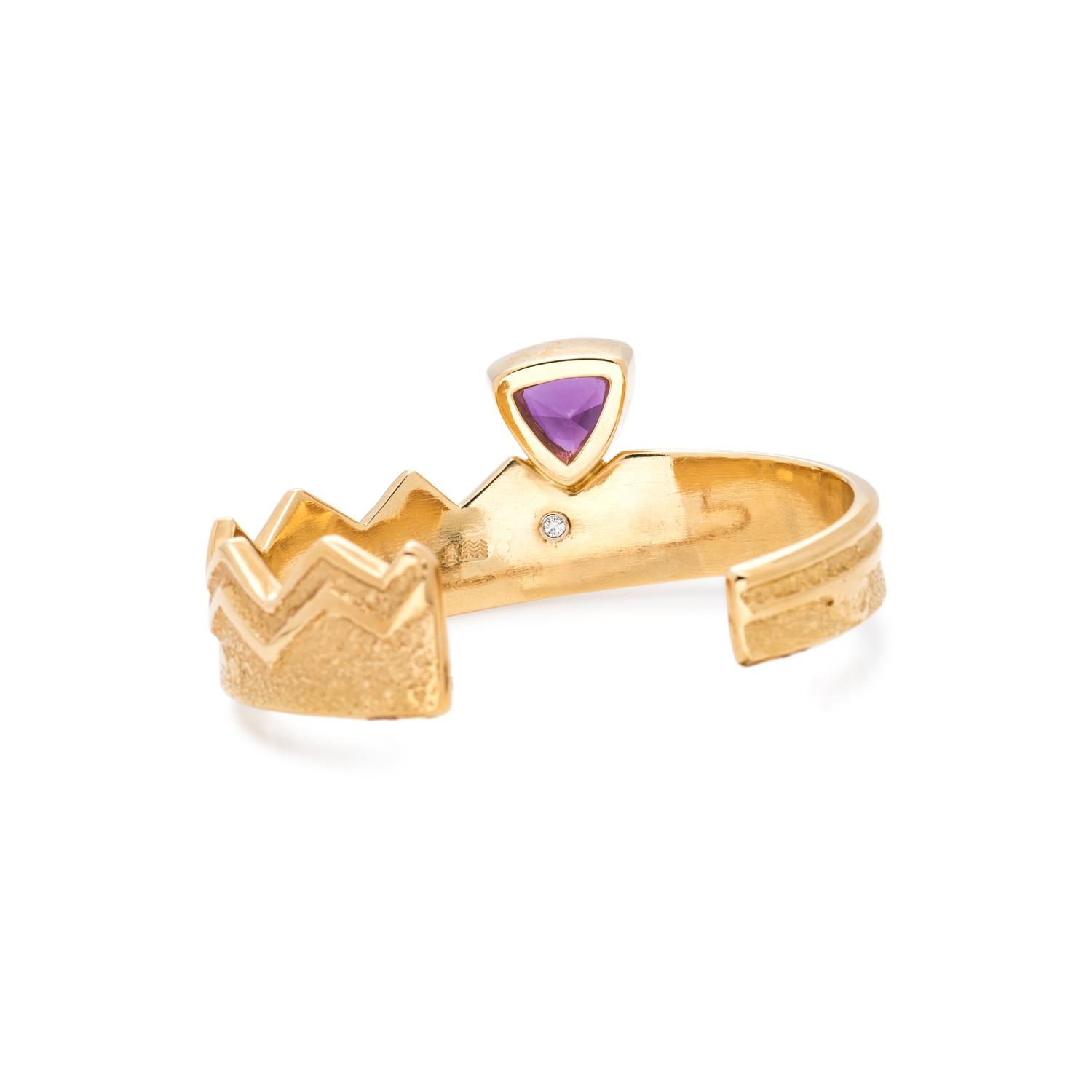 YELLOW GOLD AND AMETHYST CUFF BRACELET