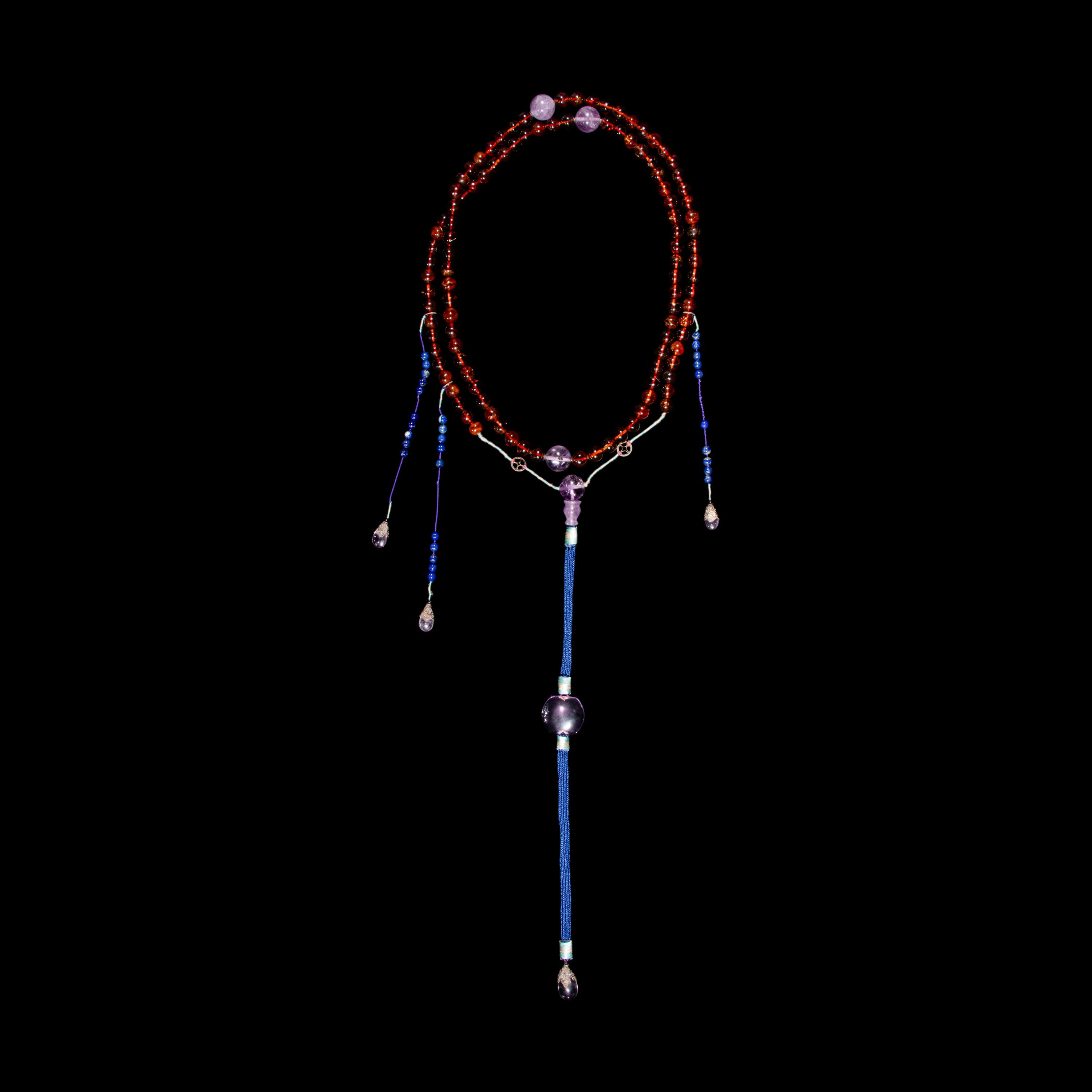 A Chinese Amber, Lapis, and Amethyst Court Necklace, Chaozhu, Late 19th Century 清晚期 琥珀朝珠