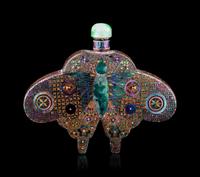 A Japanese Lac-Burgauté 'Butterfly' Snuff Bottle
