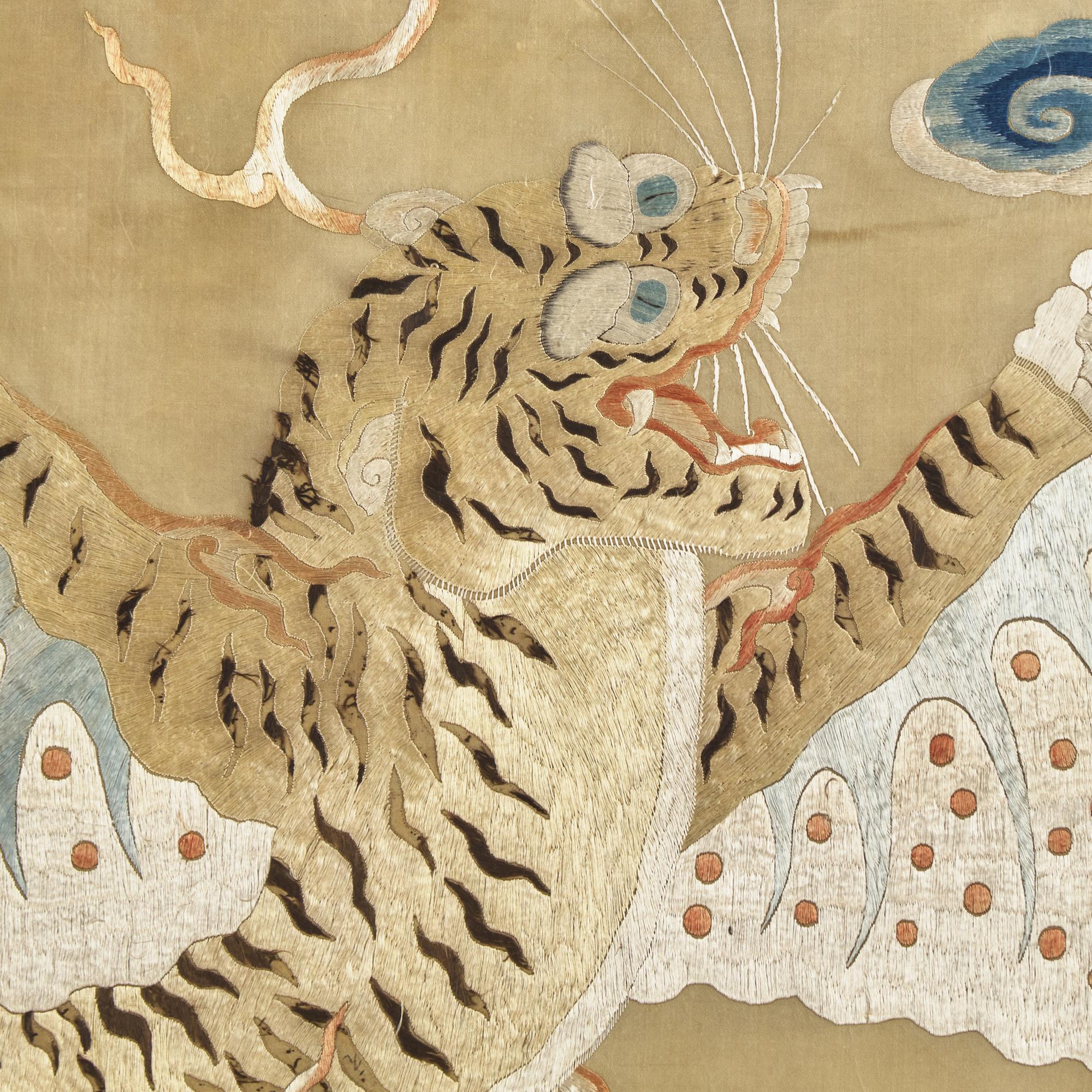 A Rare Chinese Silk Embroidered 'Flying Tiger' Yellow Banner, Qing Dynasty 清 黃地綉飛虎軍旗