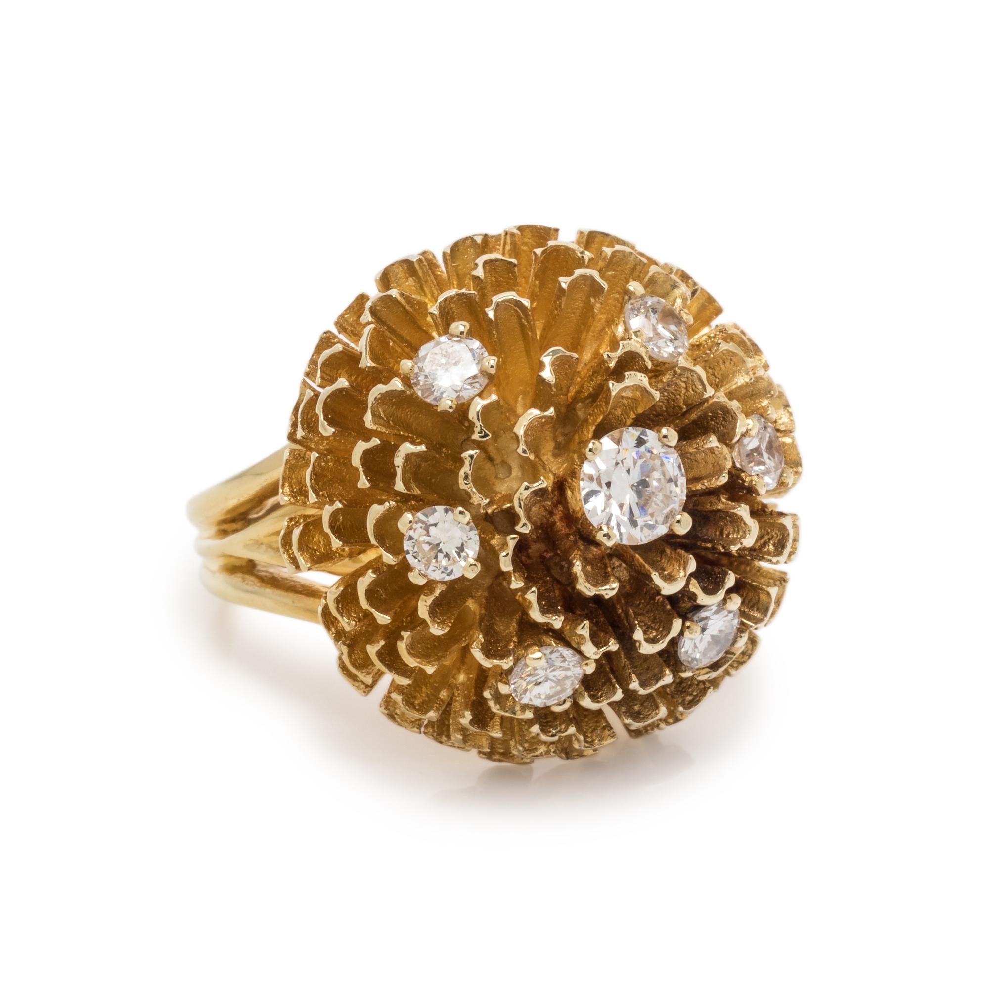YELLOW GOLD AND DIAMOND RING