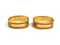 VICTORIAN, PAIR OF YELLOW GOLD BANGLE BRACELETS