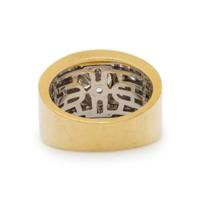 YELLOW GOLD AND DIAMOND RING