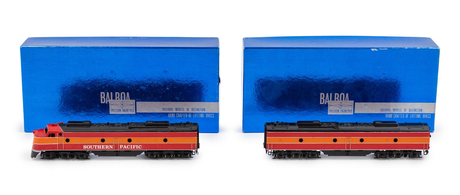 A Factory Boxed Balboa Polychrome HO-Gauge Southern Pacific Two-Part Diesel Locomotive