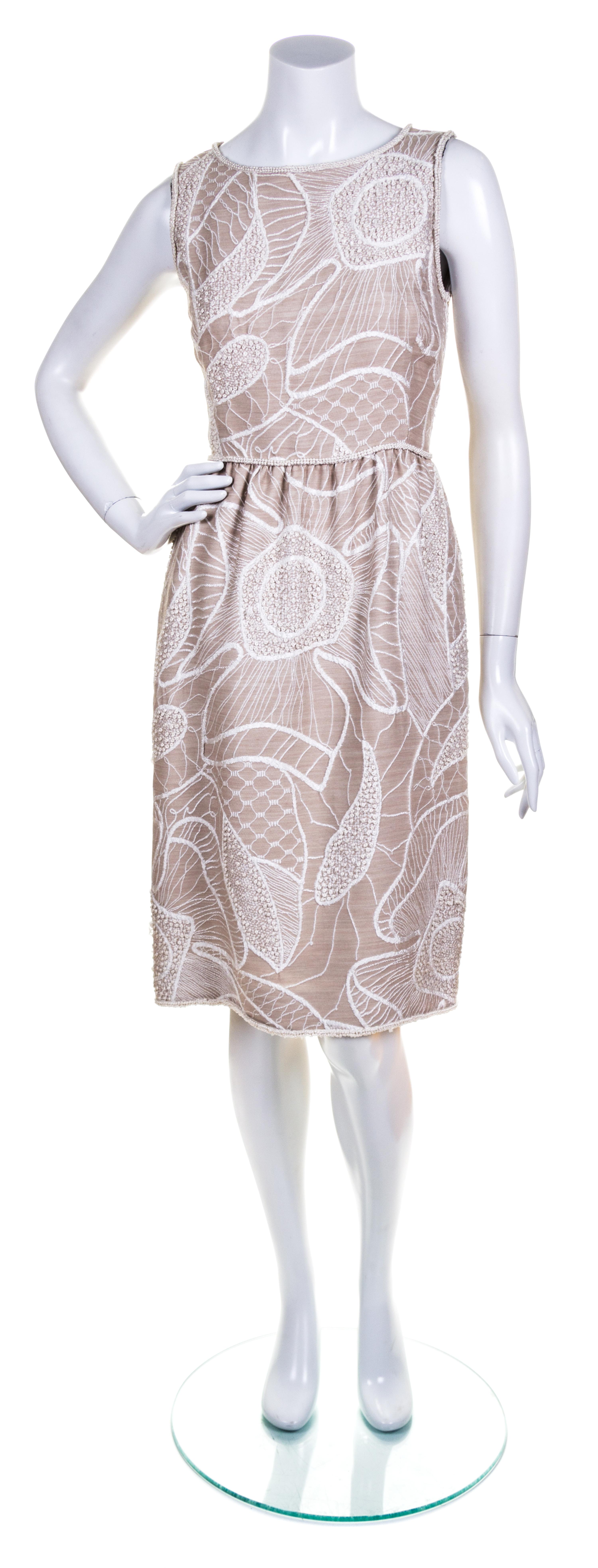 An Oscar de la Renta Tan Embroidered Dress, Size: 6.