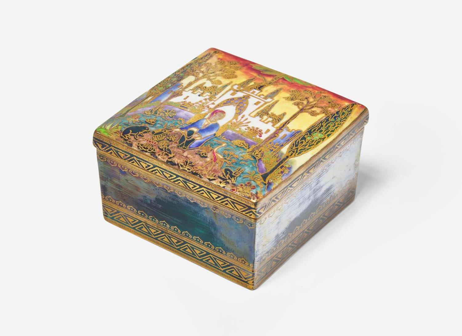 A Wedgwood Fairyland Lustre Nizami Pattern Box, UK, 1920s