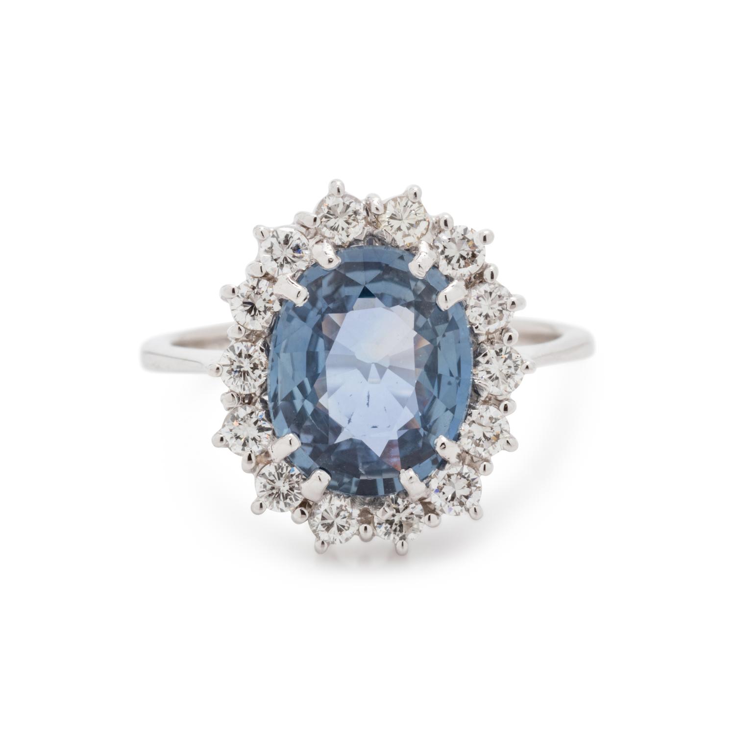 SAPPHIRE AND DIAMOND RING