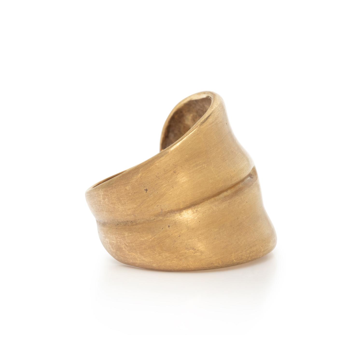 YELLOW GOLD RING