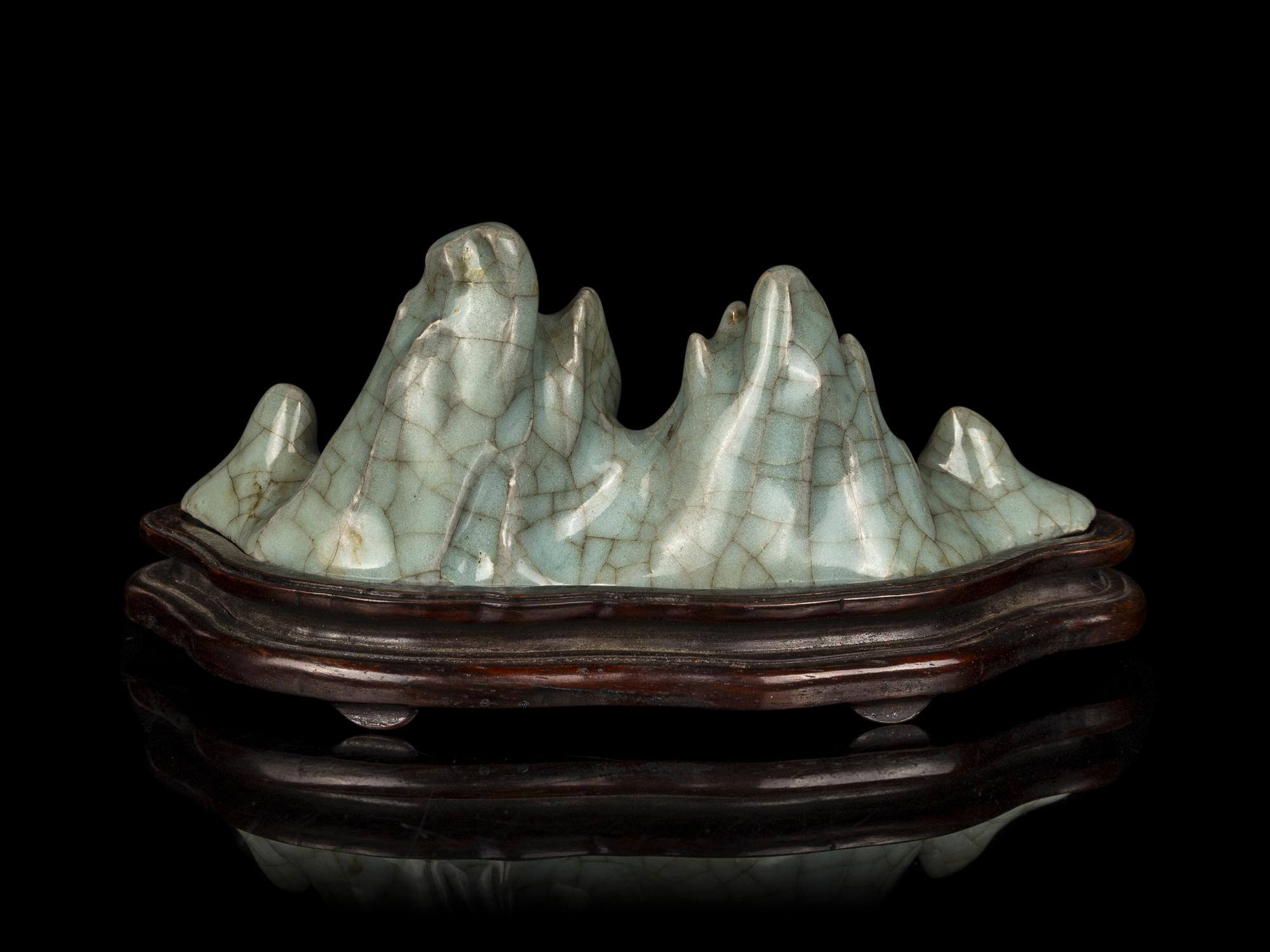 A Chinese Guan-Type Porcelain 'Mountain' Brushrest